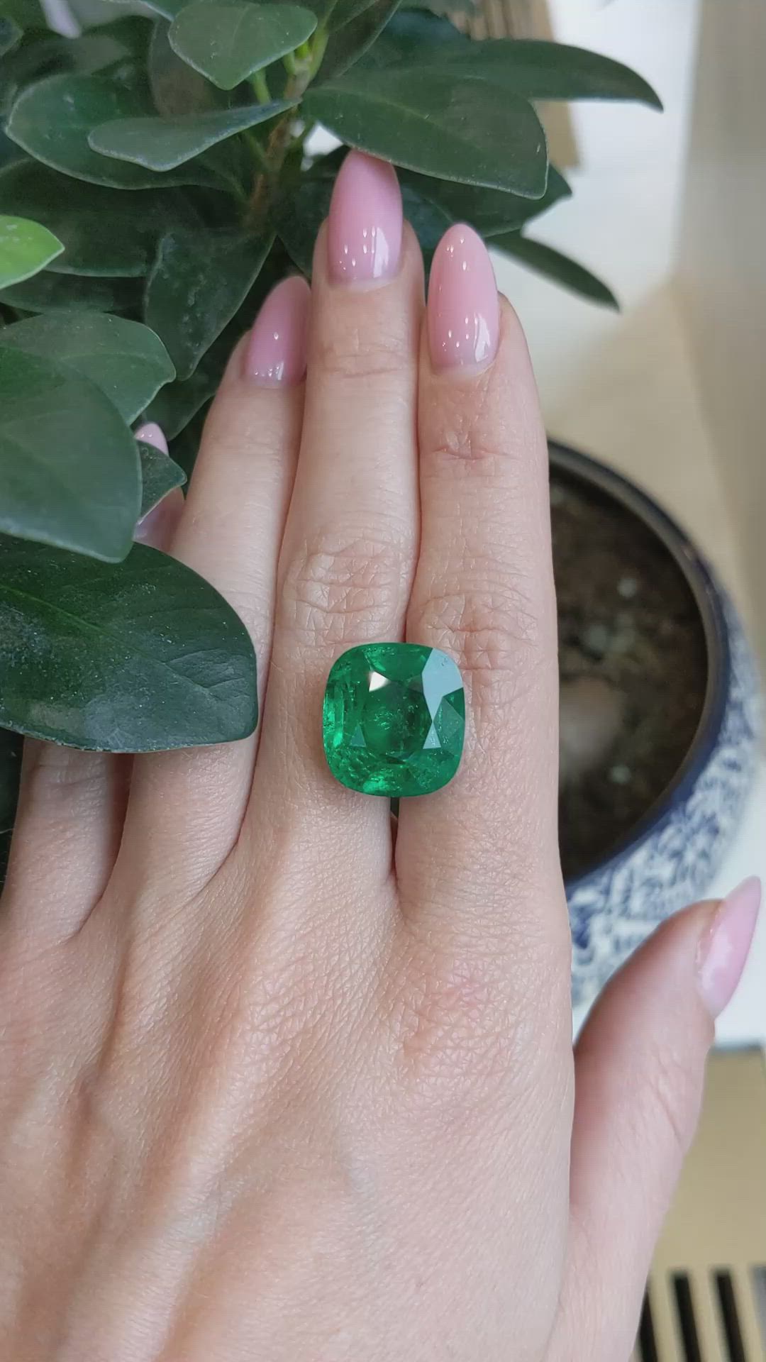 15.36 Ct. Emerald from Colombia Size Video