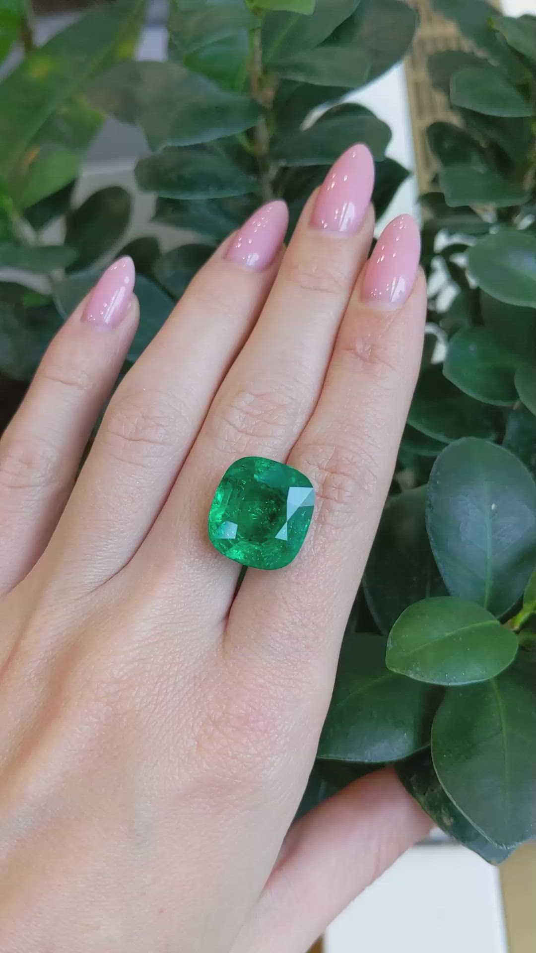 15.36 Ct. Emerald from Colombia Size Video