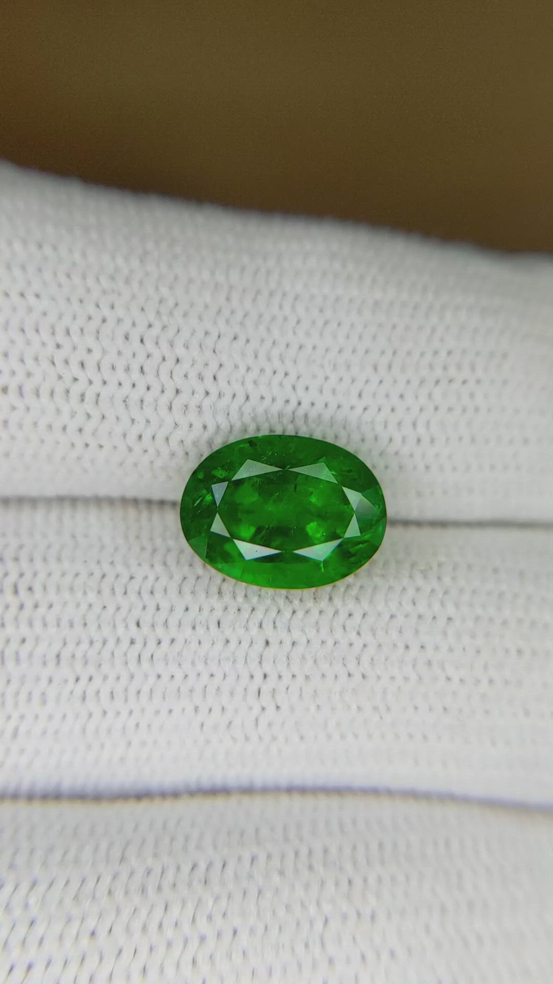 2.50 Ct. Emerald from Zambia Size Video