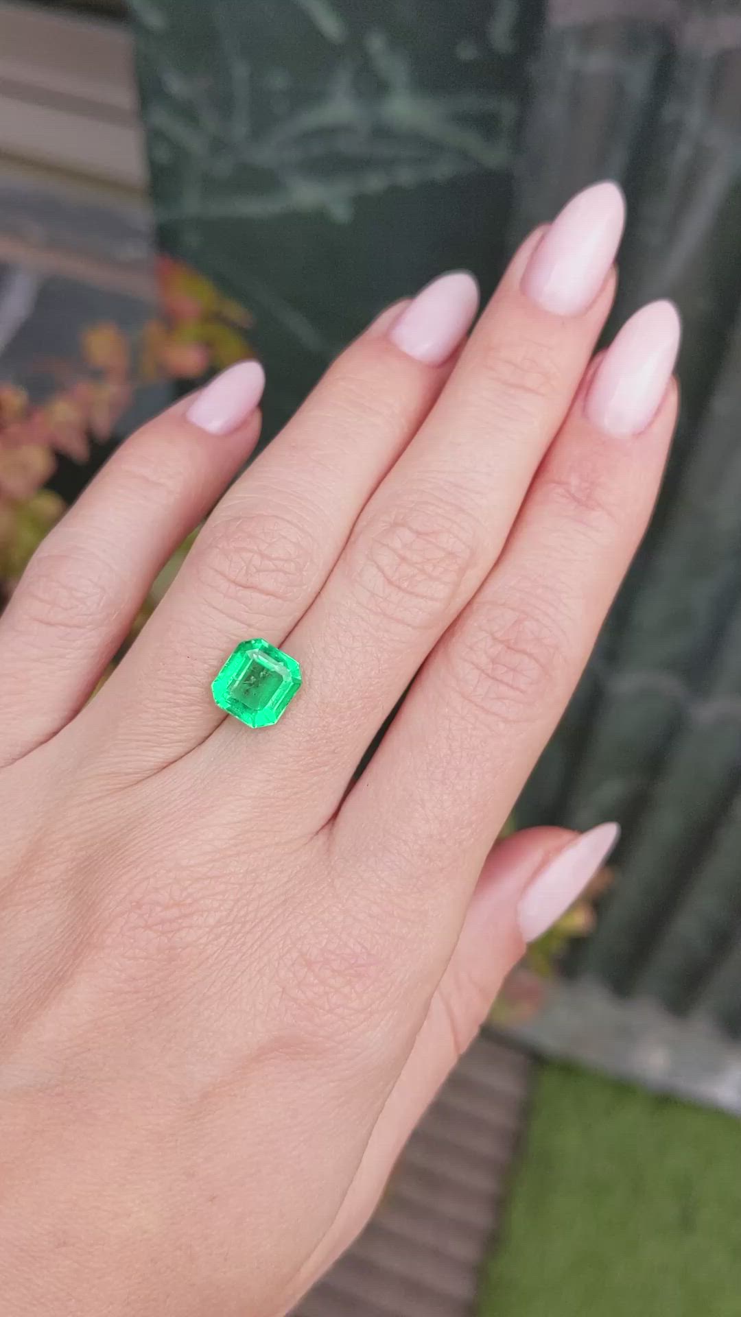 2.77 Ct. Emerald from Colombia Size Video