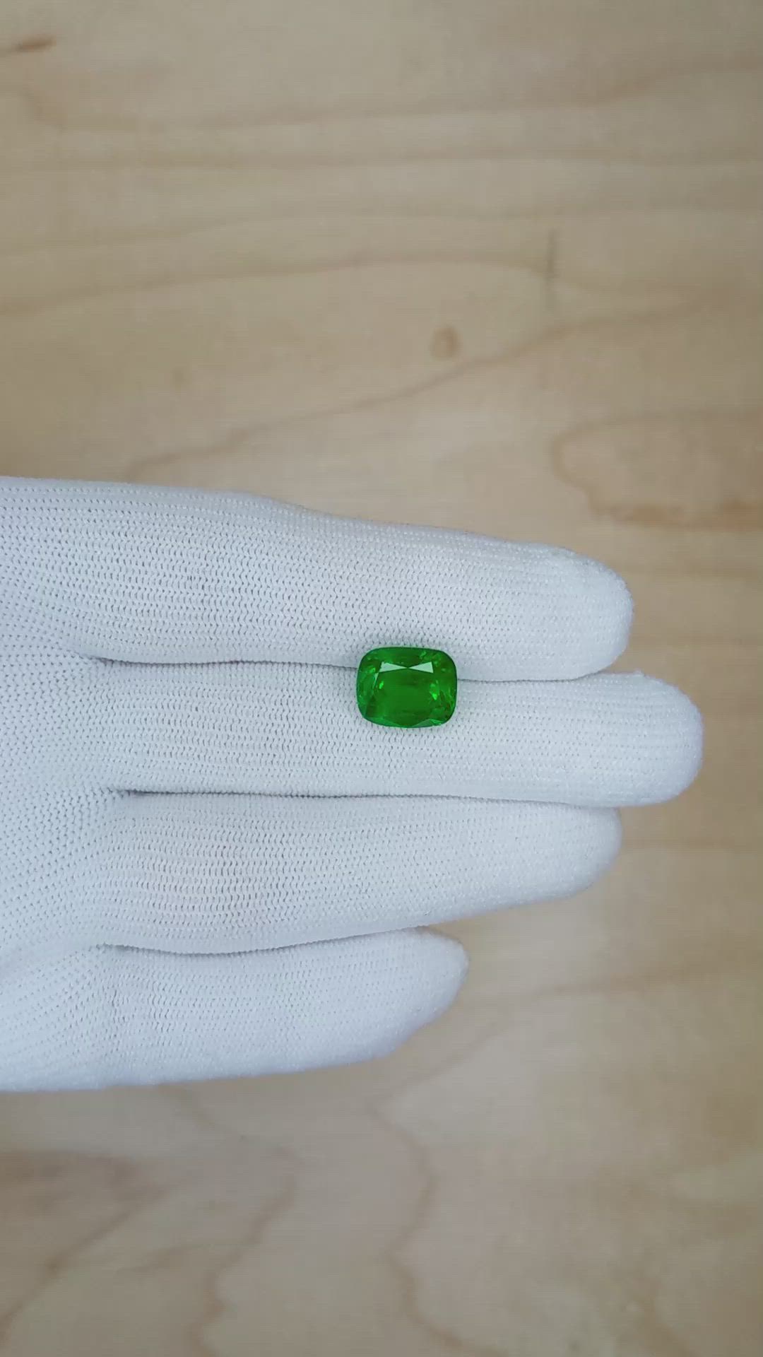 4.55 Ct. Emerald from Zambia Size Video