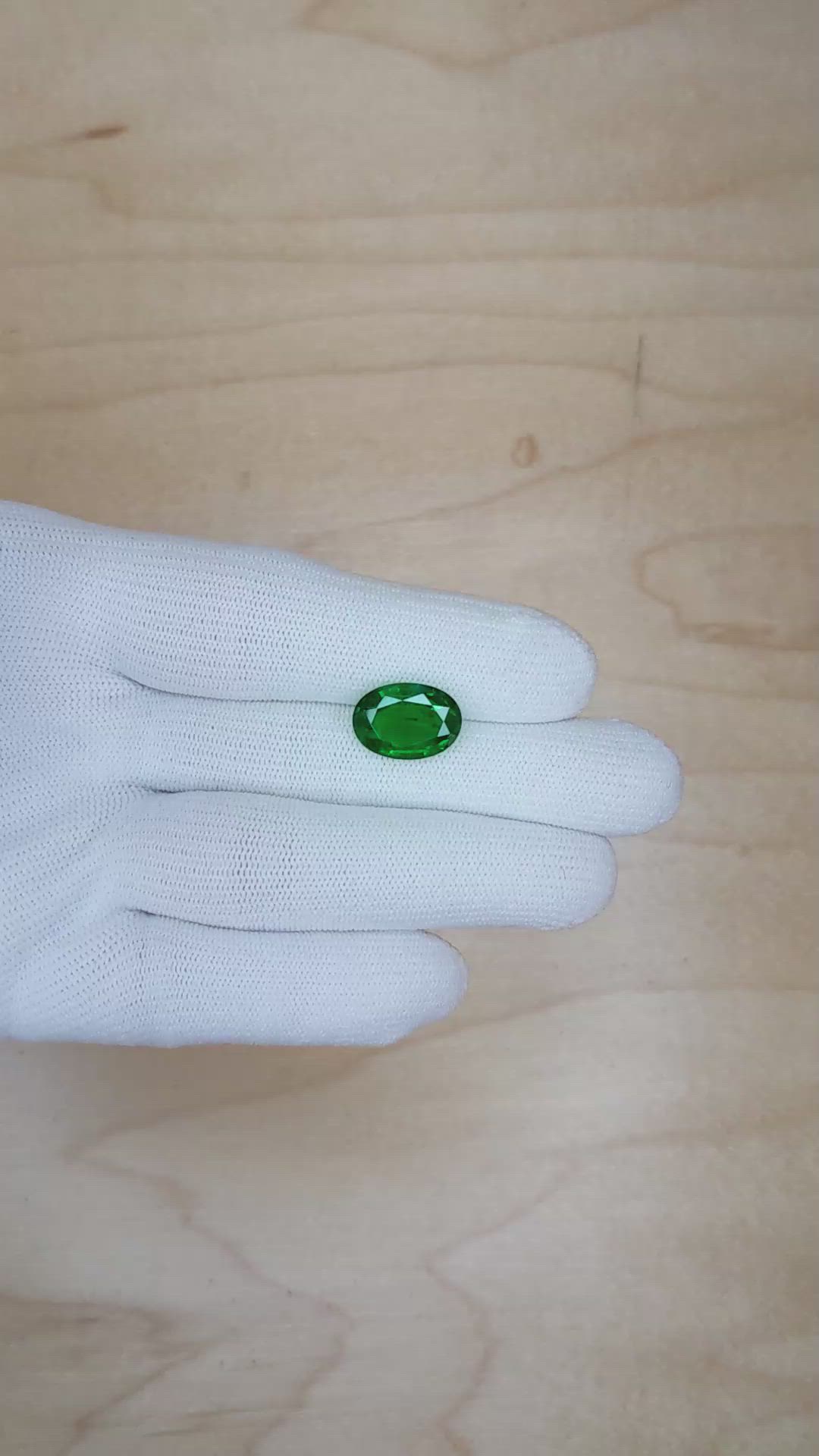5.01 Ct. Emerald from Zambia Size Video