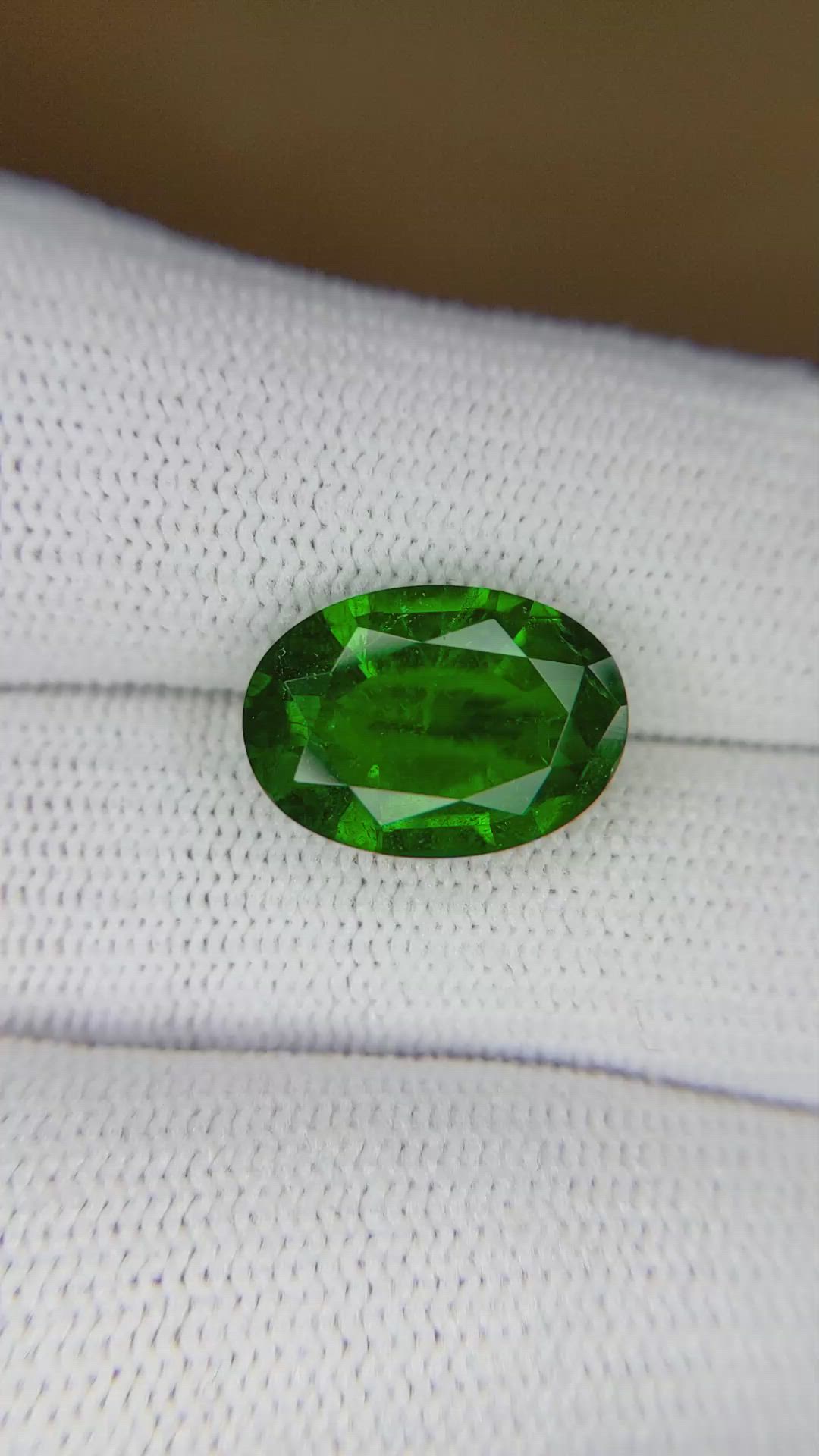 5.01 Ct. Emerald from Zambia Size Video