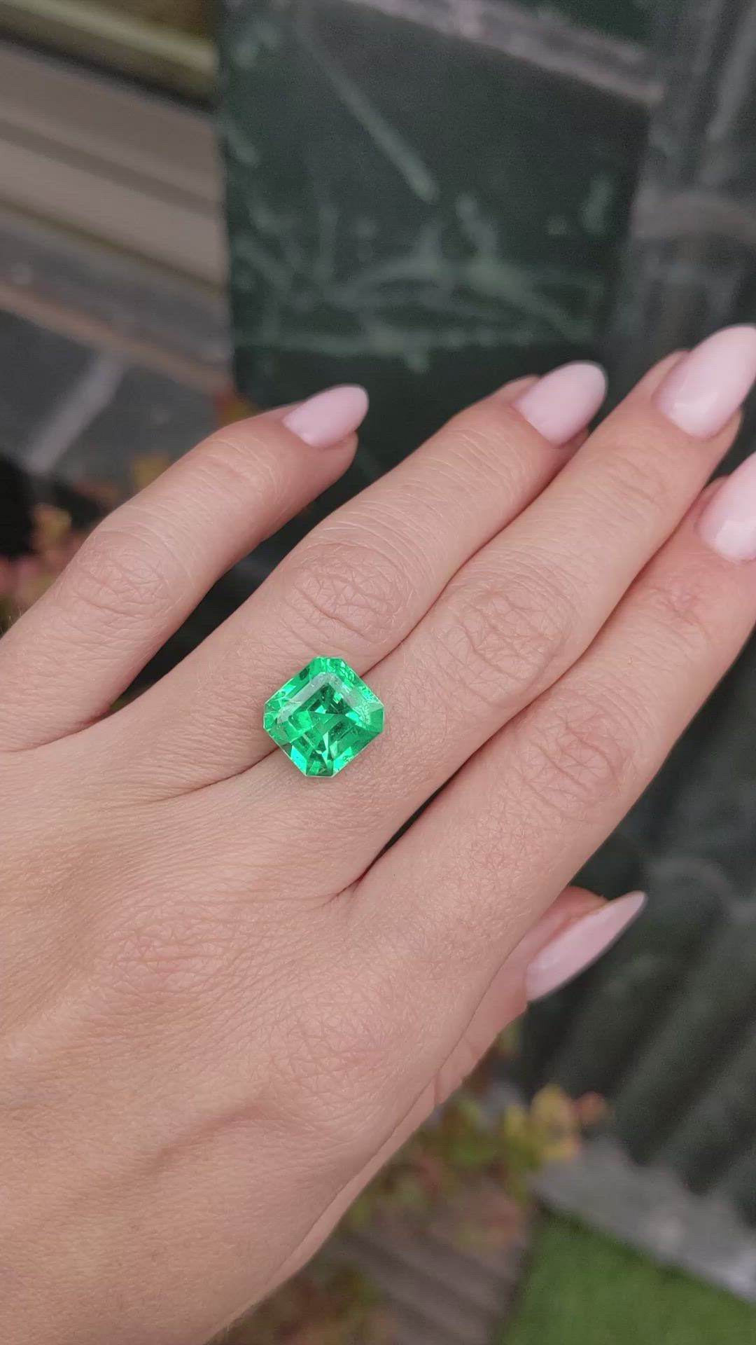 5.07 Ct. Emerald from Colombia Size Video