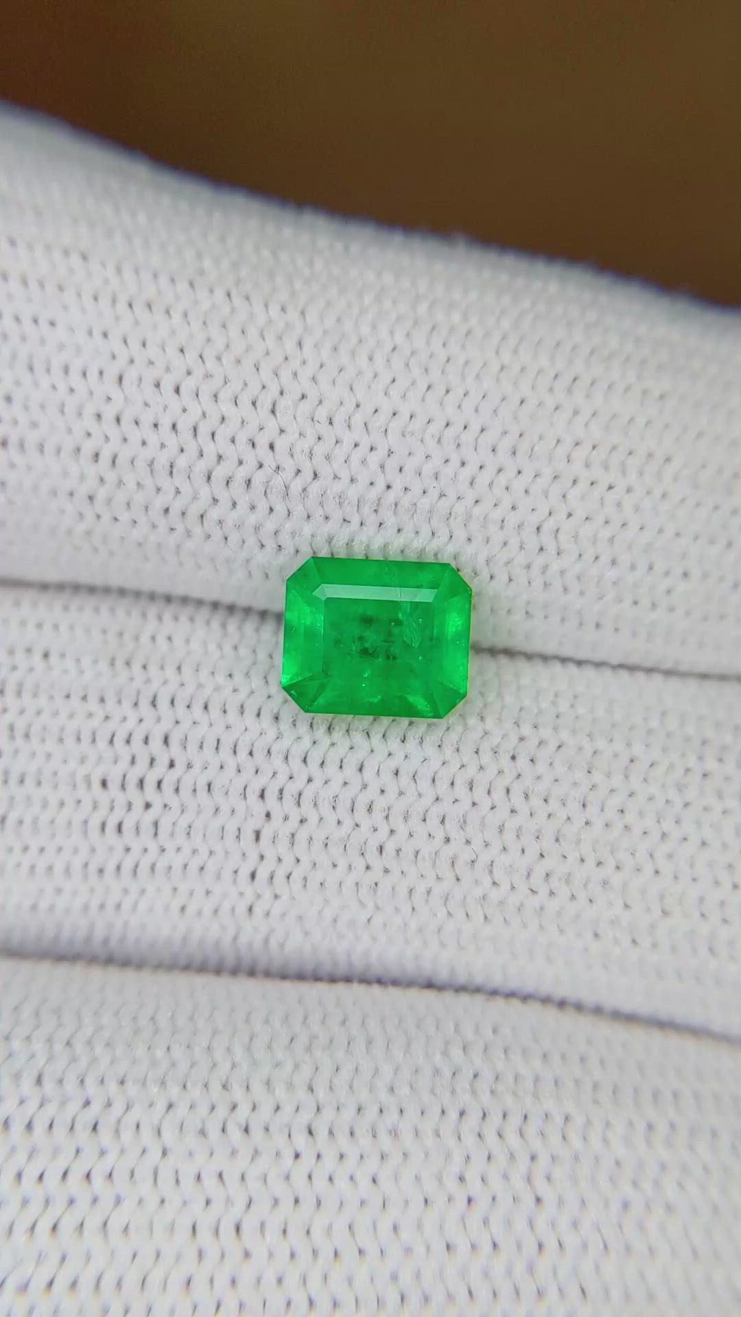 1.31 Ct. Emerald from Colombia Size Video