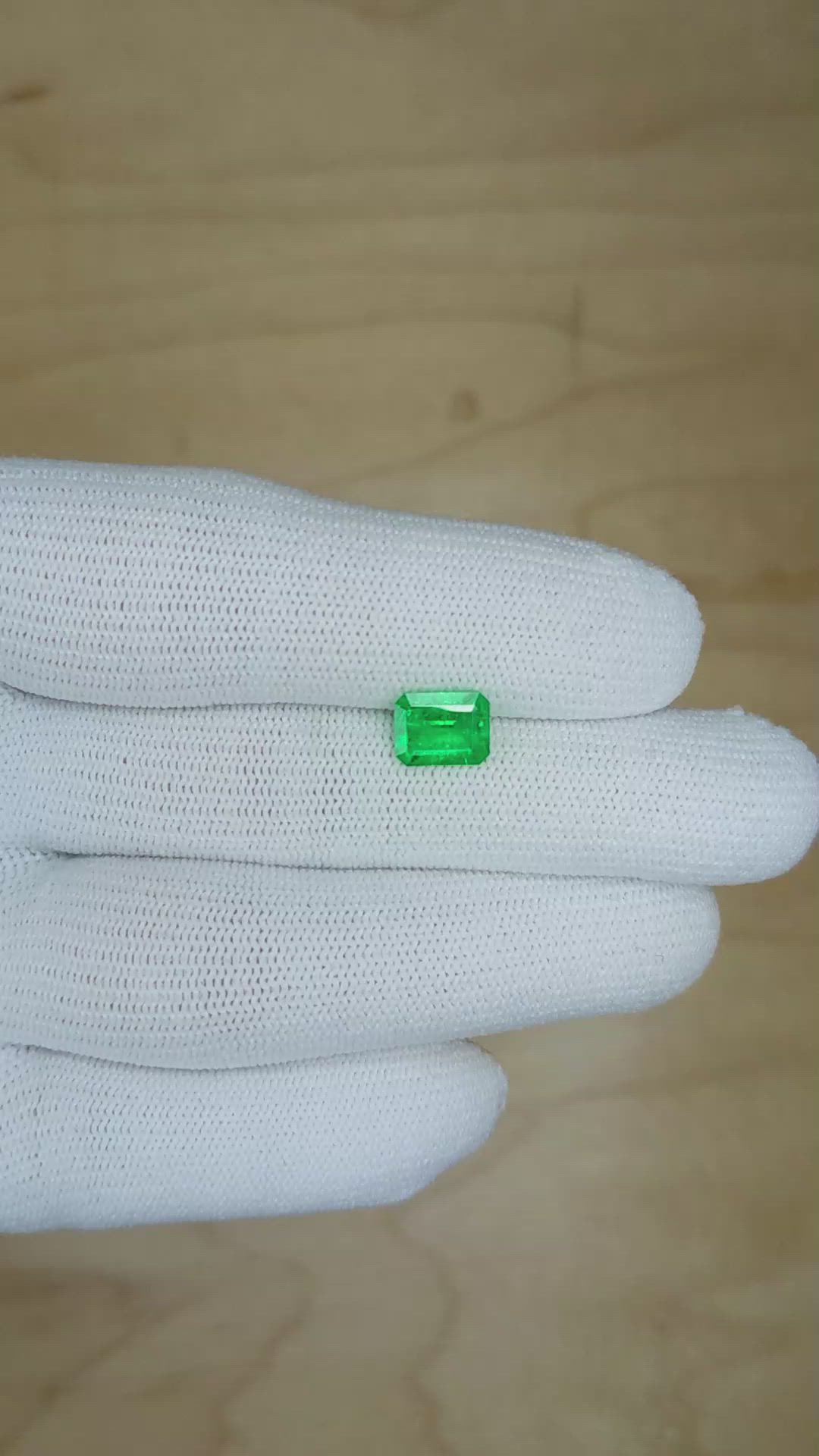 1.11 Ct. Emerald from Colombia Size Video