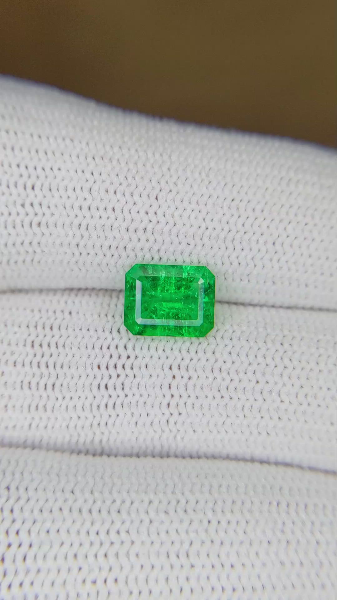 1.11 Ct. Emerald from Colombia Size Video