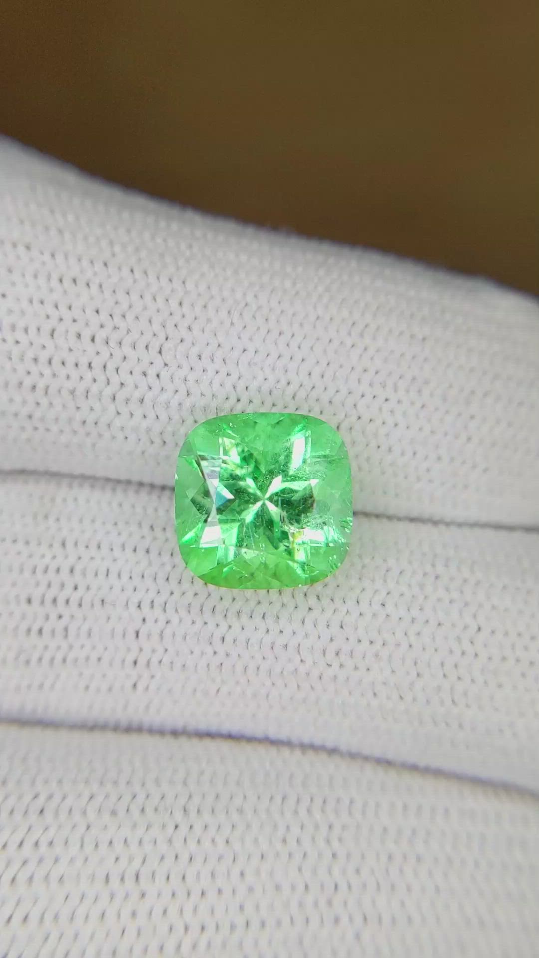 3.45 Ct. Emerald from Colombia Size Video