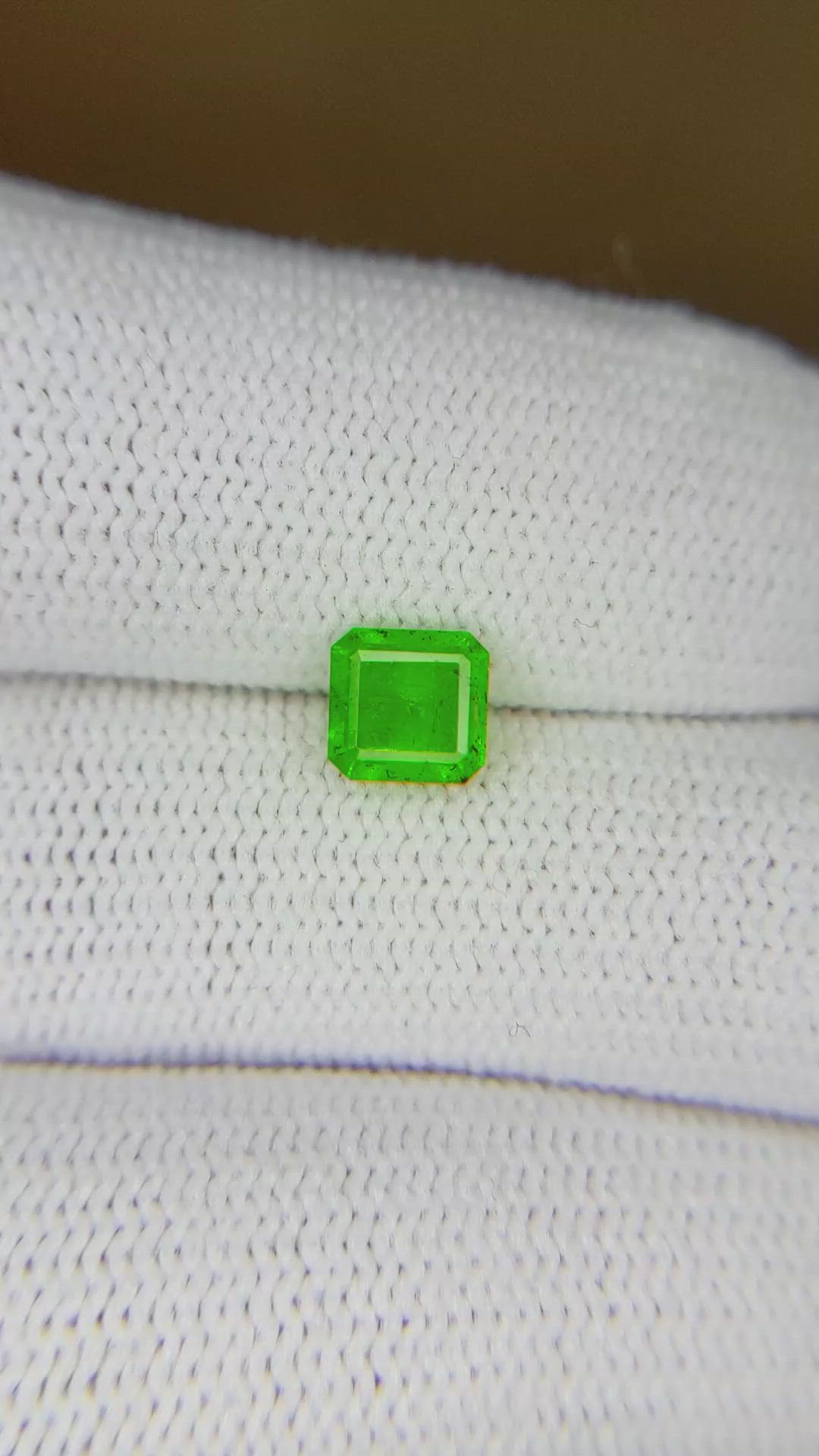 0.65 Ct. Emerald from Colombia Size Video