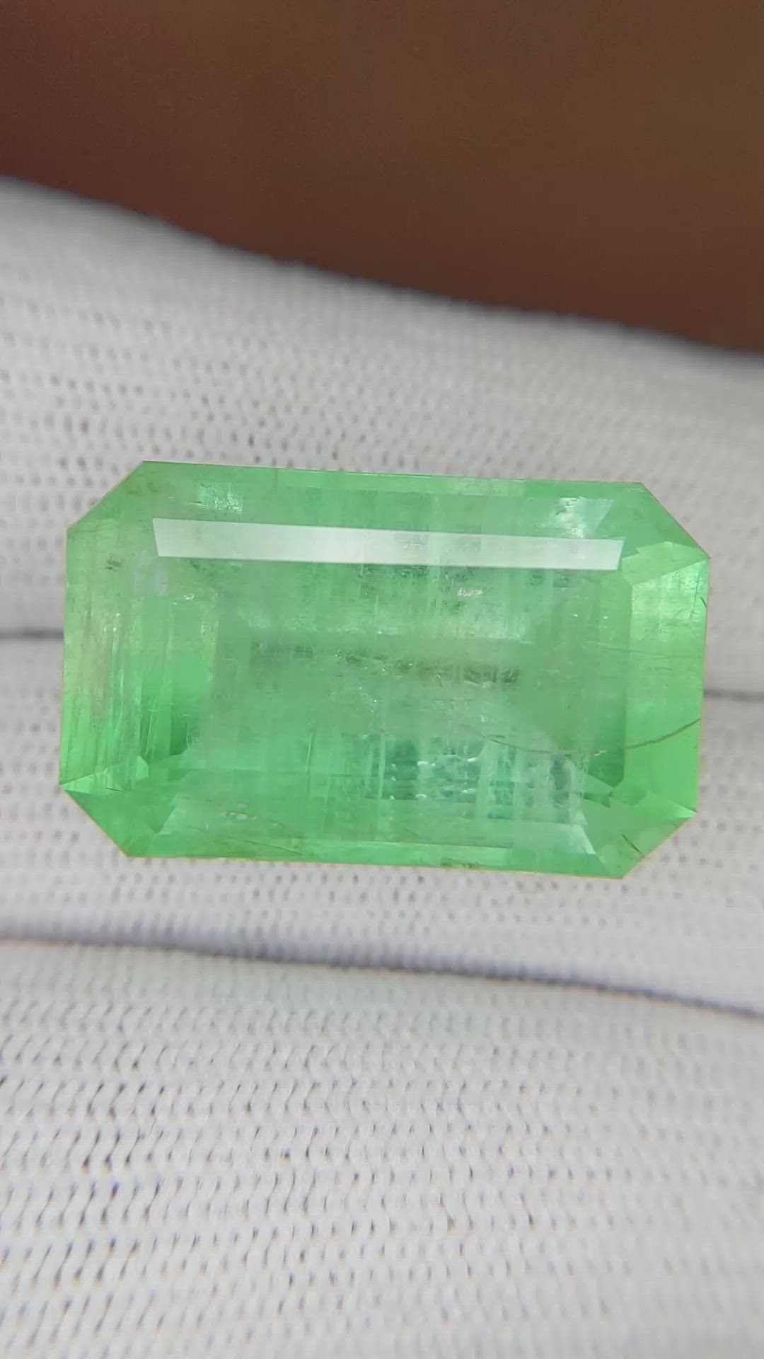 29.18 Ct. Emerald from Zambia Size Video
