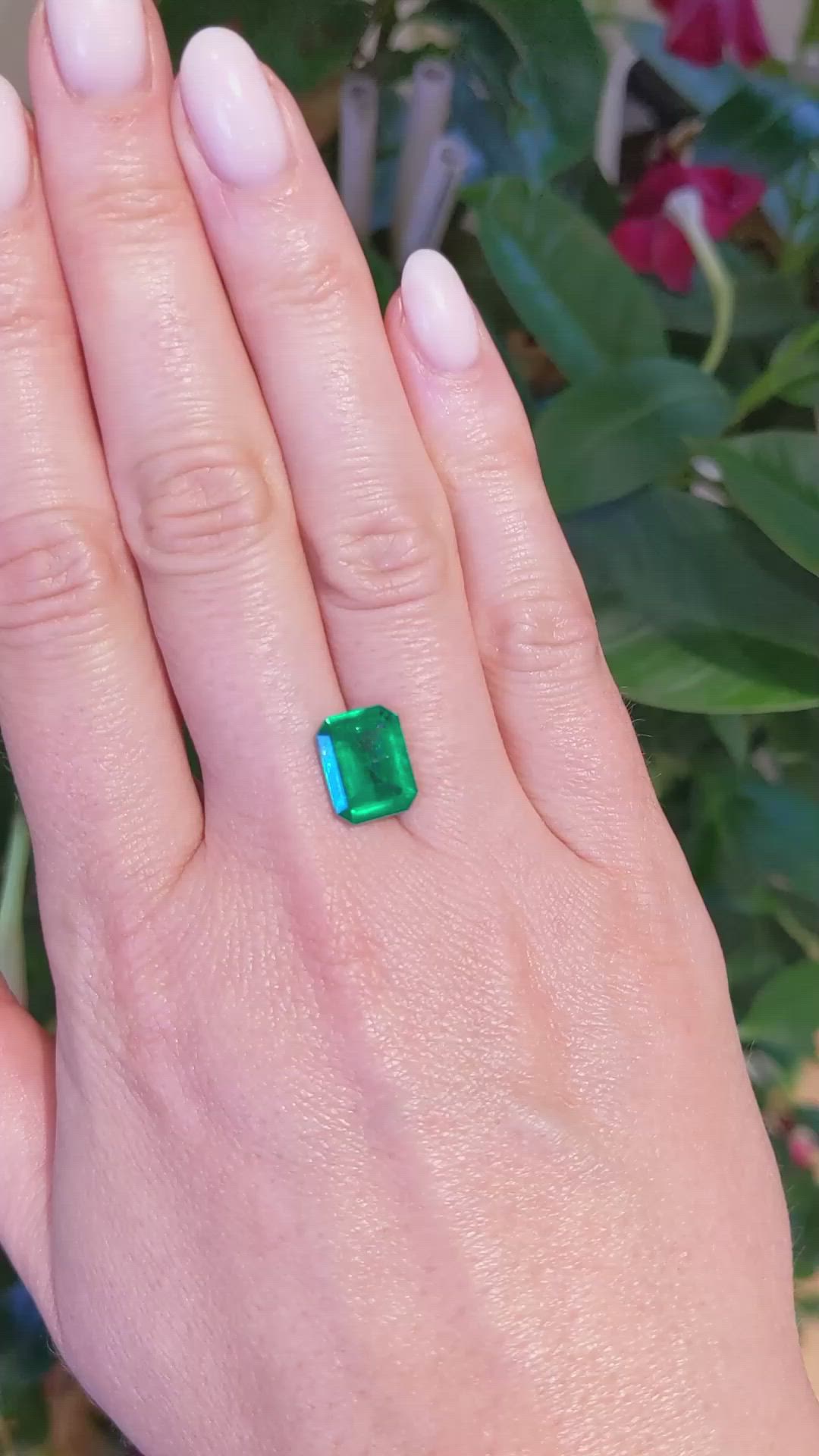 2.94 Ct. Emerald from Colombia Size Video