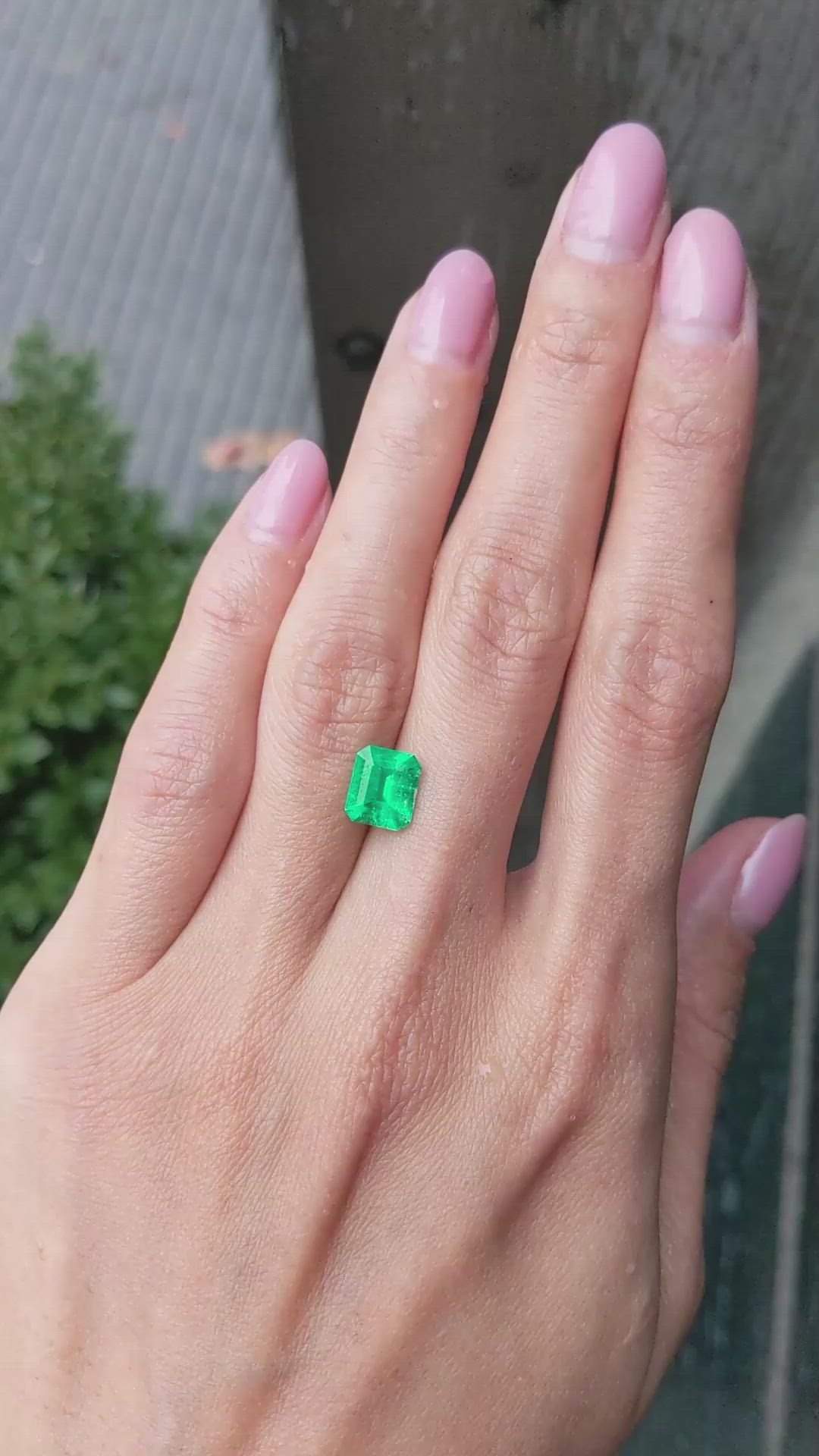 1.73 Ct. Emerald from Colombia Size Video