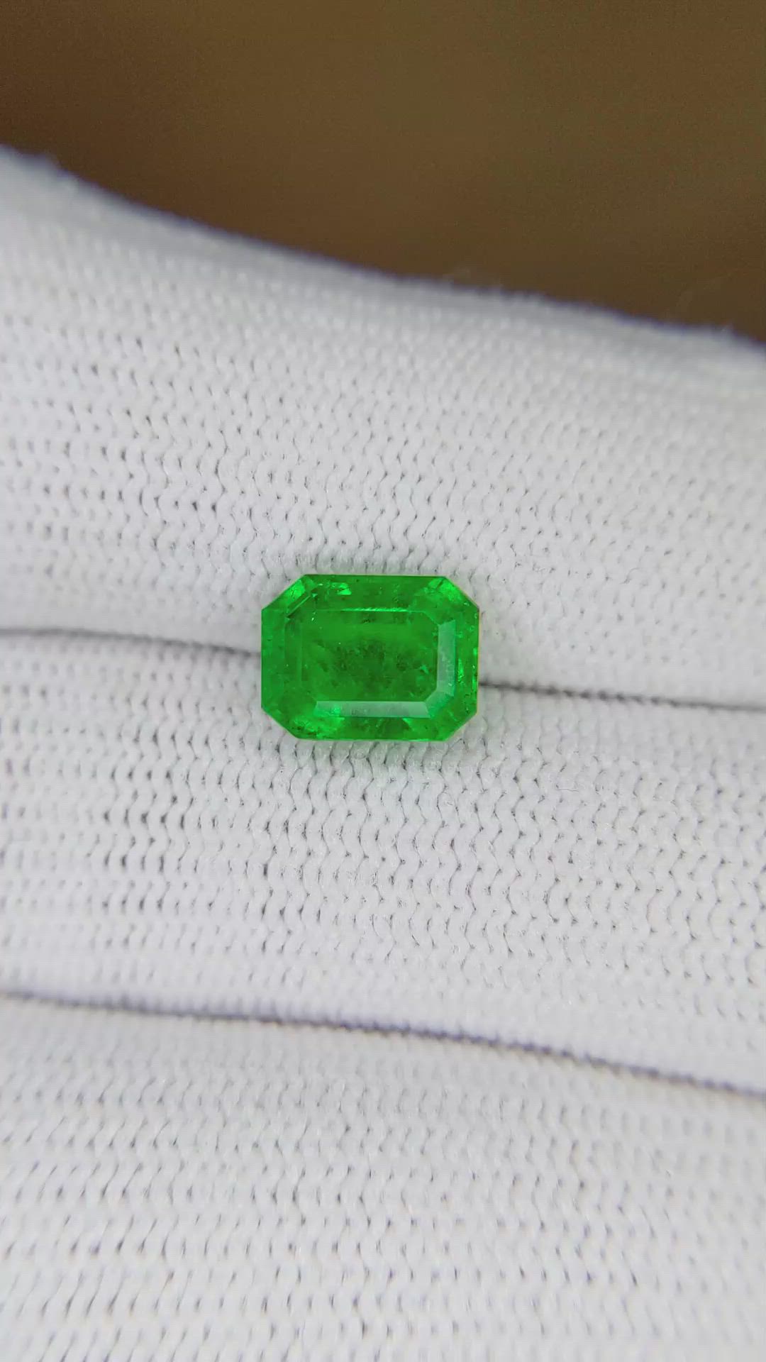 1.76 Ct. Emerald from Colombia Size Video