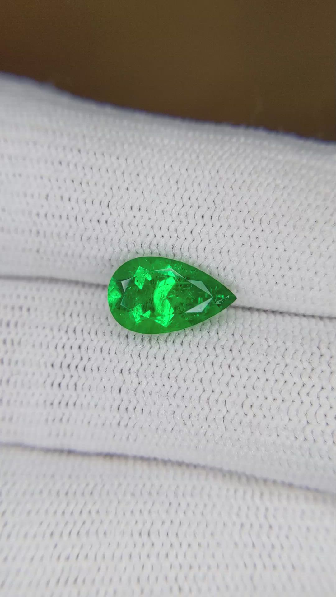 1.65 Ct. Emerald from Colombia Size Video
