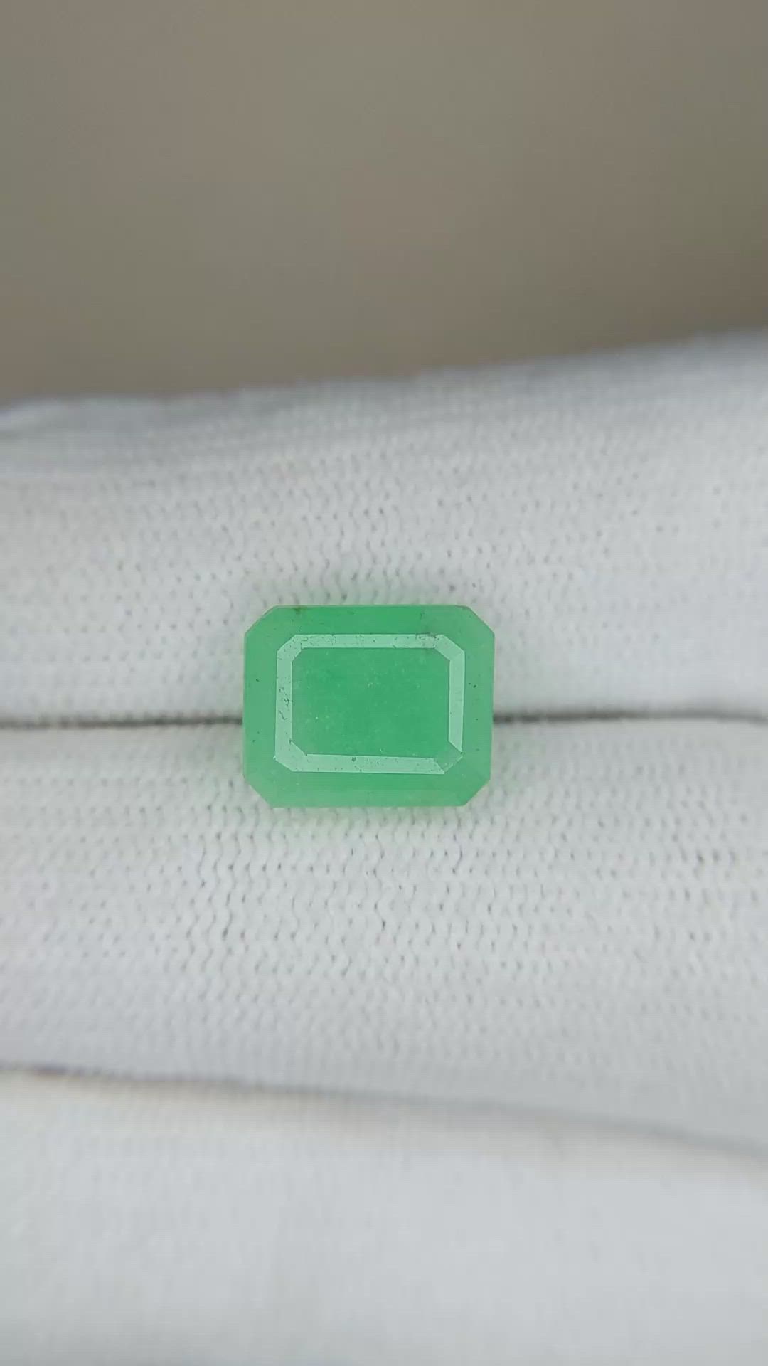 3.19 Ct. Emerald from Colombia Size Video