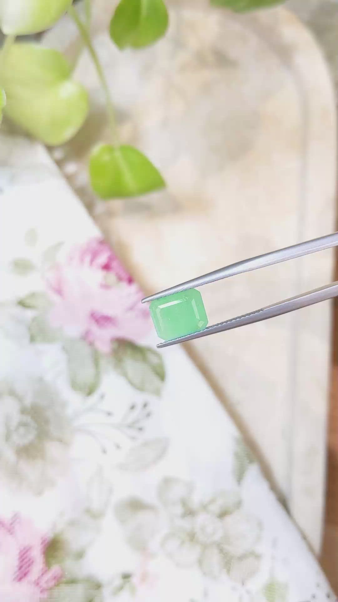 3.19 Ct. Emerald from Colombia Size Video