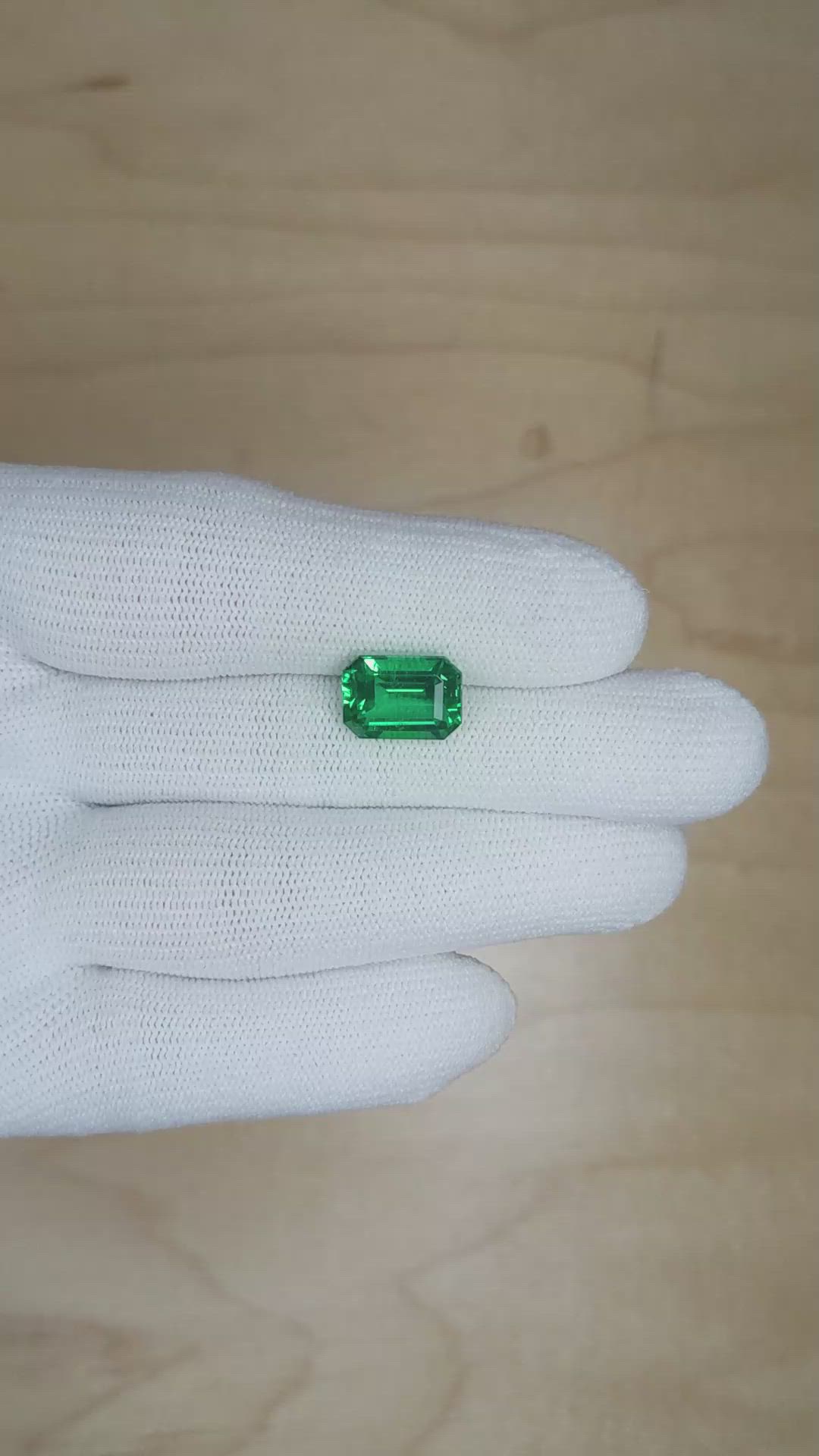 3.89 Ct. Emerald from Colombia Size Video