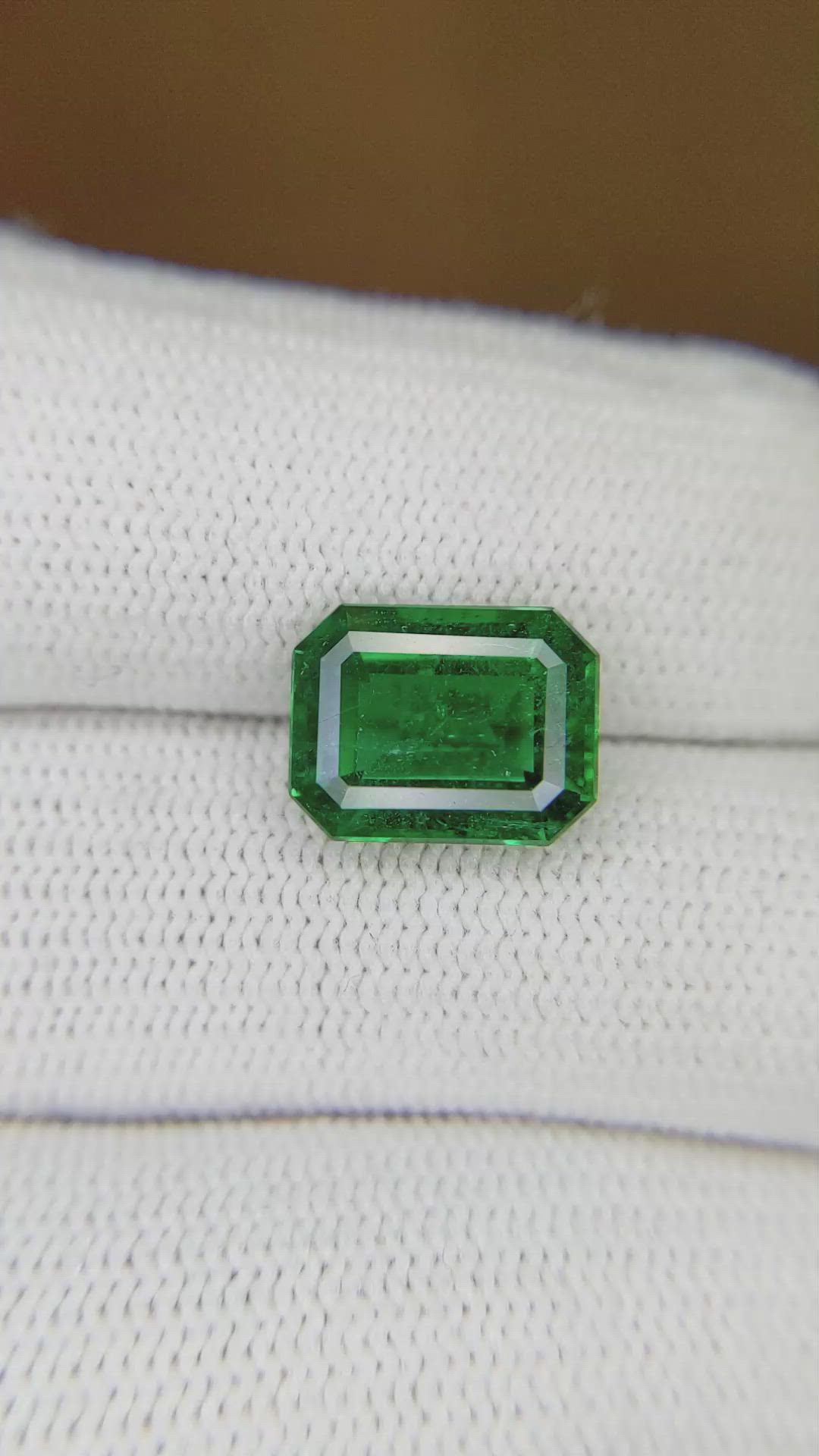 3.29 Ct. Emerald from Colombia Size Video