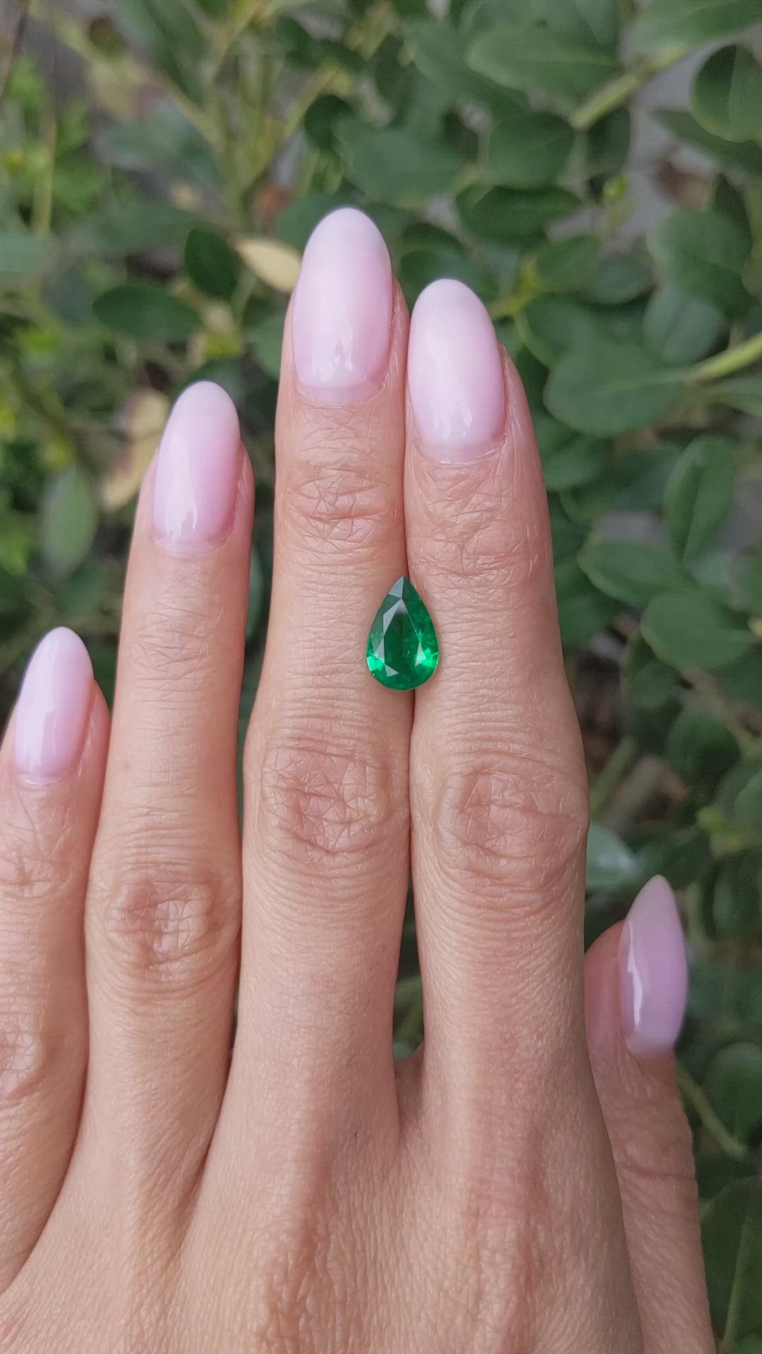1.70 Ct. Emerald from Zambia Size Video