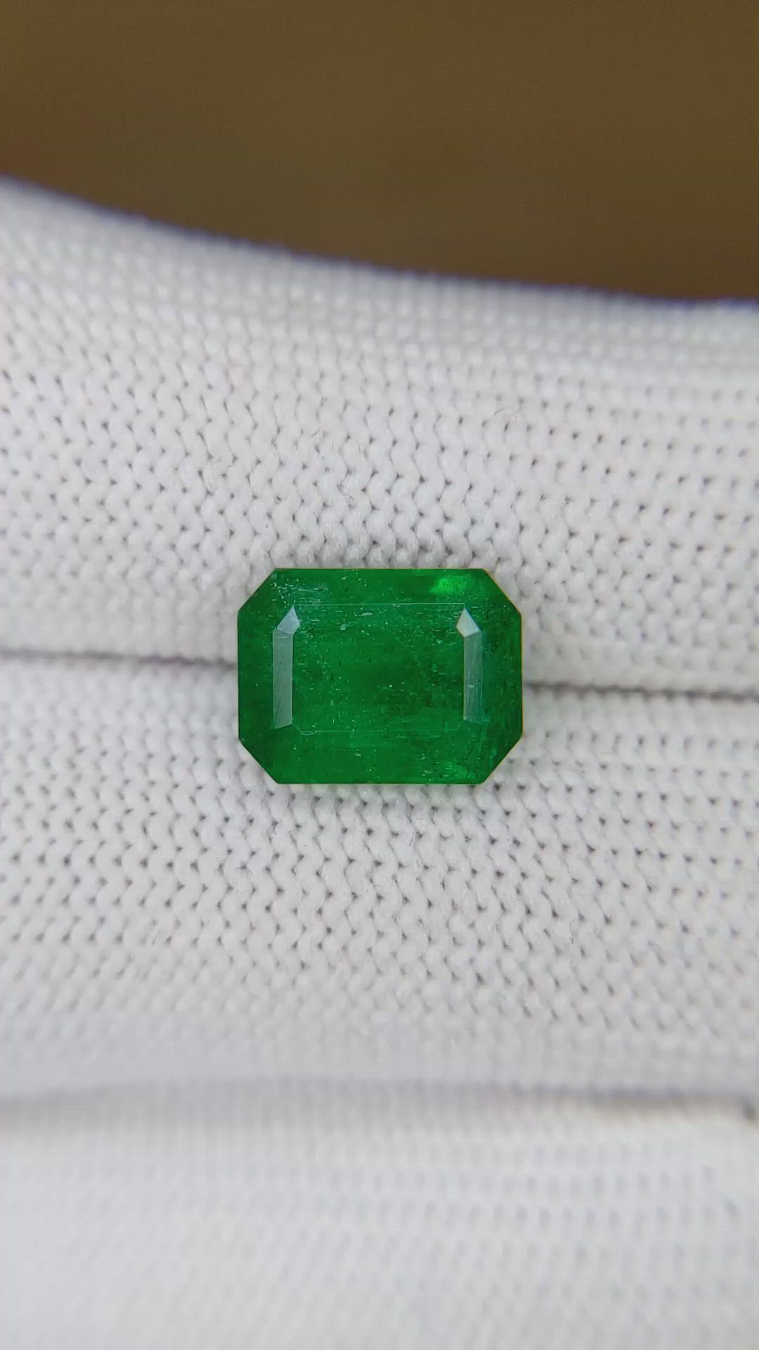 3.53 Ct. Emerald from Zambia Size Video