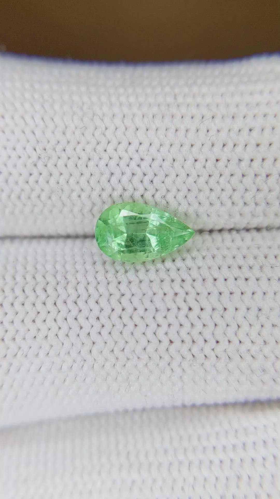 1.02 Ct. Emerald from Colombia Size Video