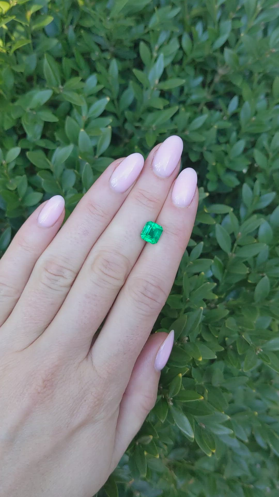 1.80 Ct. Emerald from Colombia Size Video
