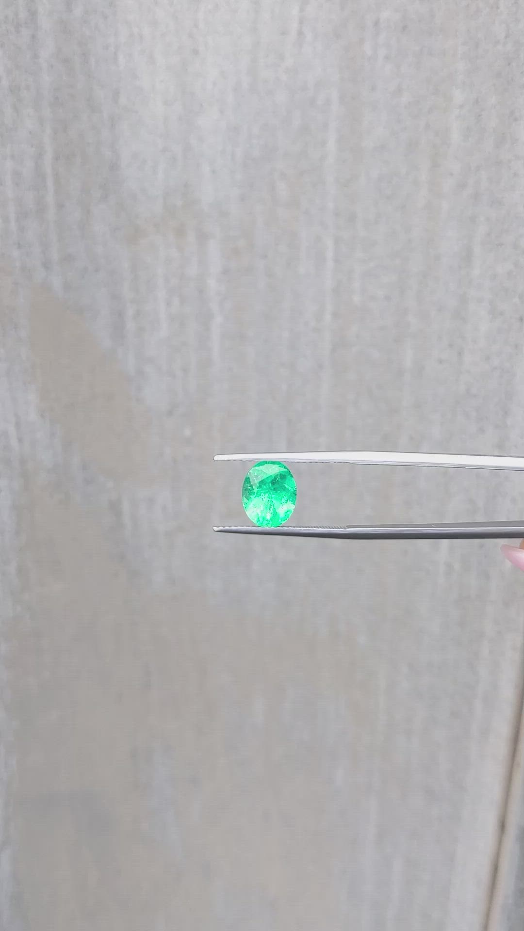 2.22 Ct. Emerald from Colombia Size Video