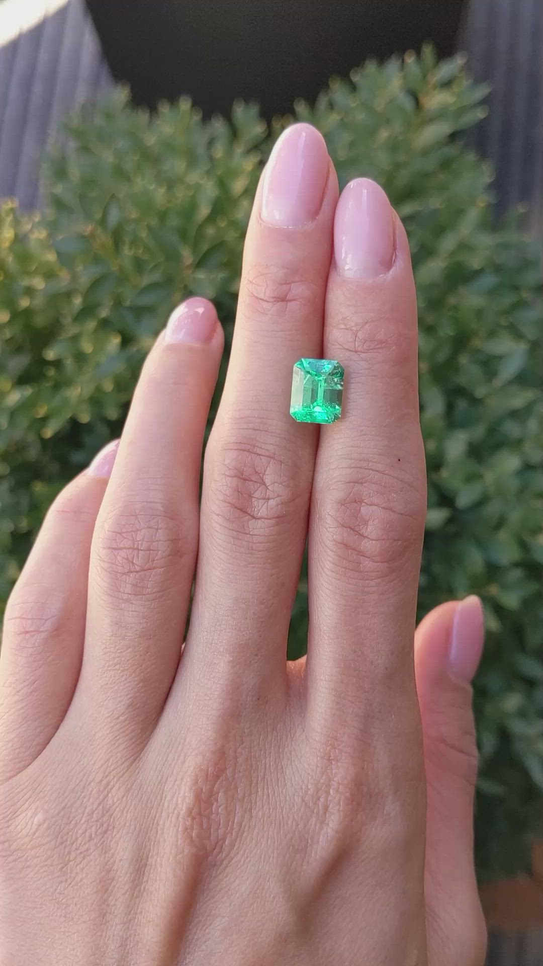 2.59 Ct. Emerald from Colombia Size Video