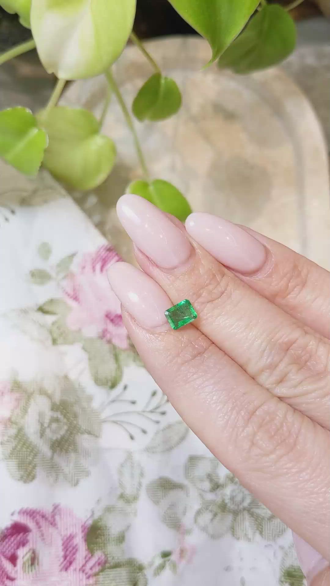 0.71 Ct. Emerald from Colombia Size Video