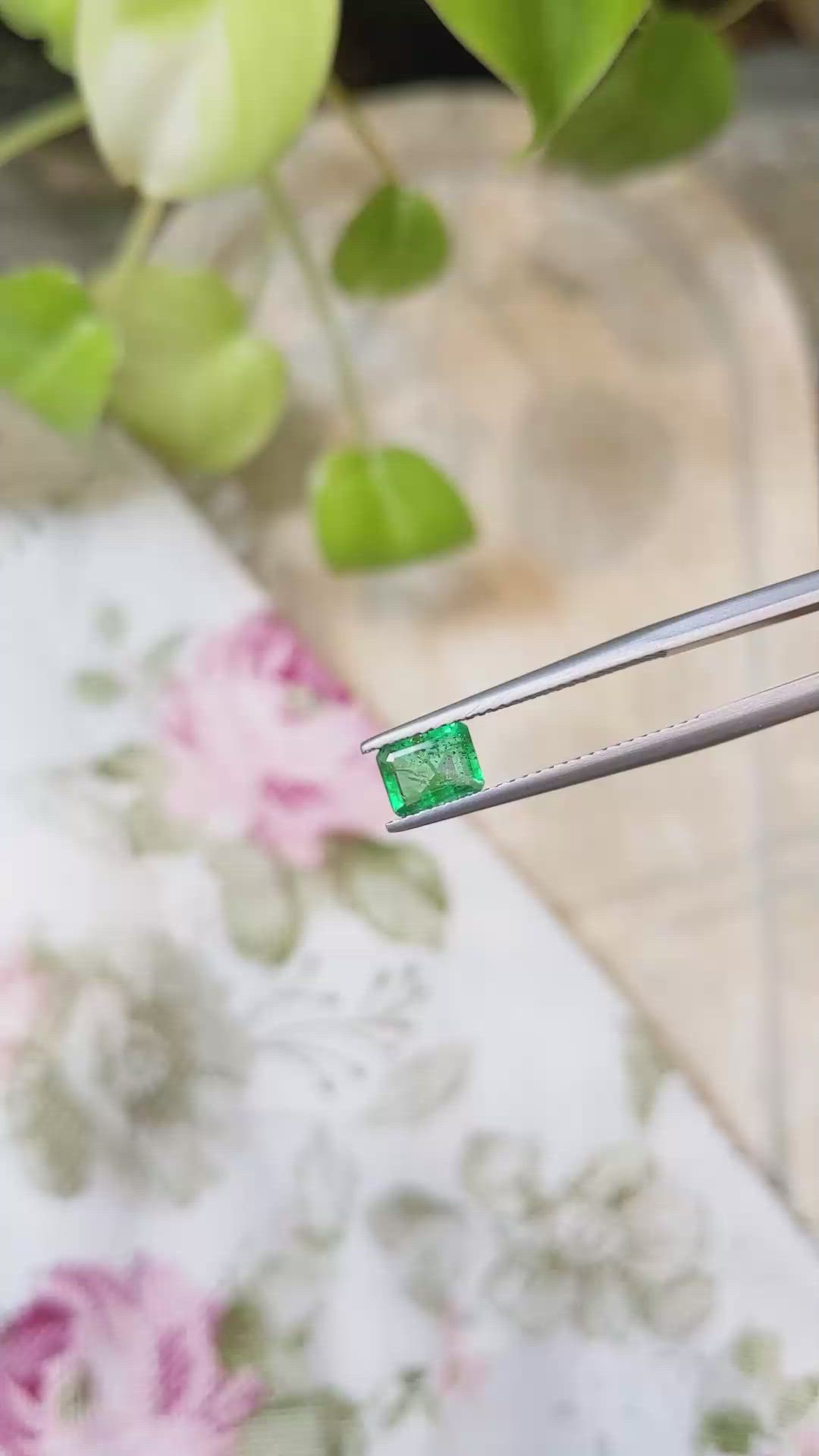 0.71 Ct. Emerald from Colombia Size Video