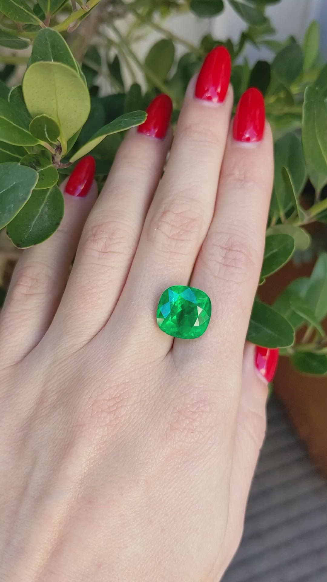 8.02 Ct. Emerald from Colombia Size Video