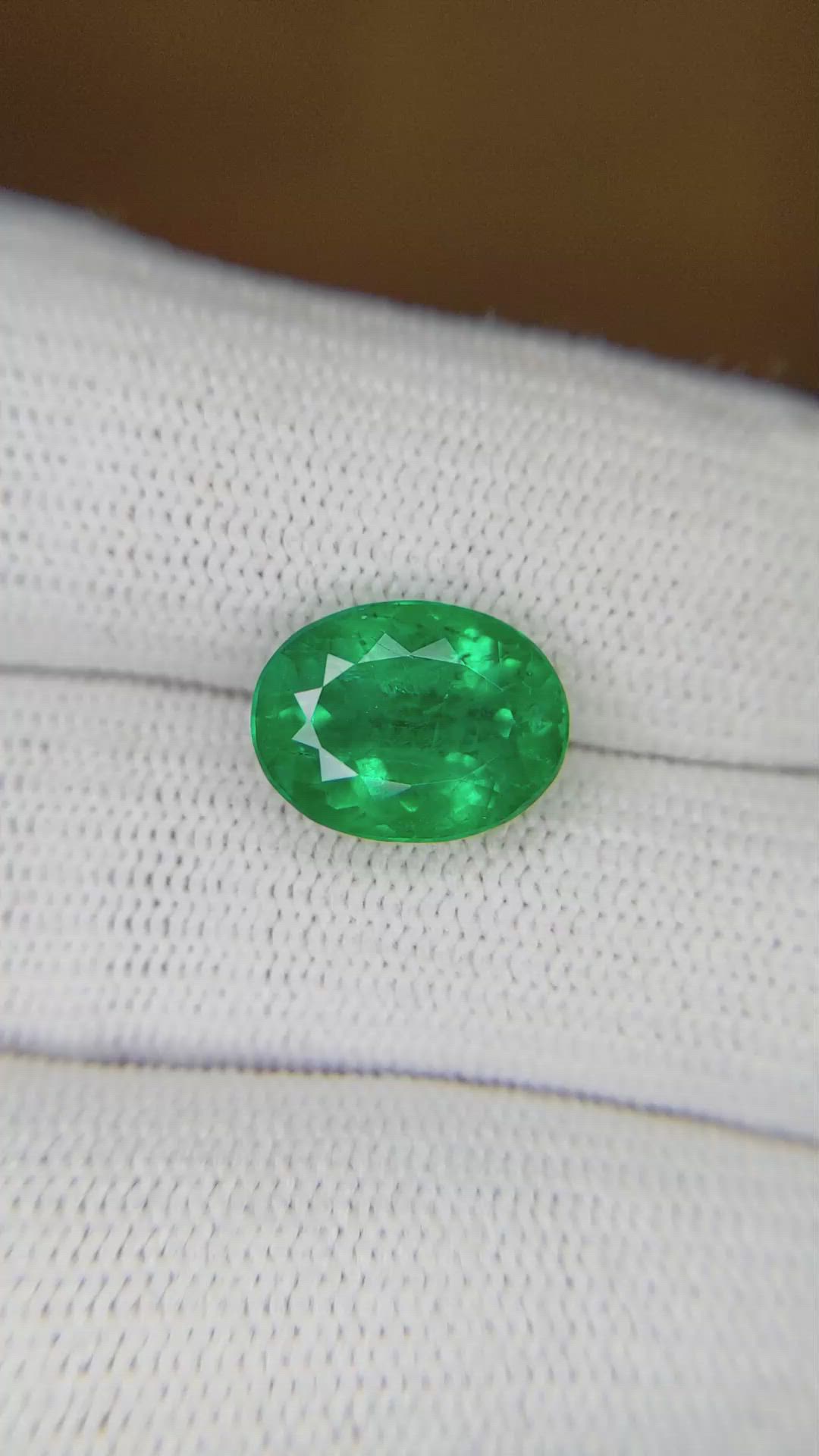 3.62 Ct. Emerald from Zambia Size Video