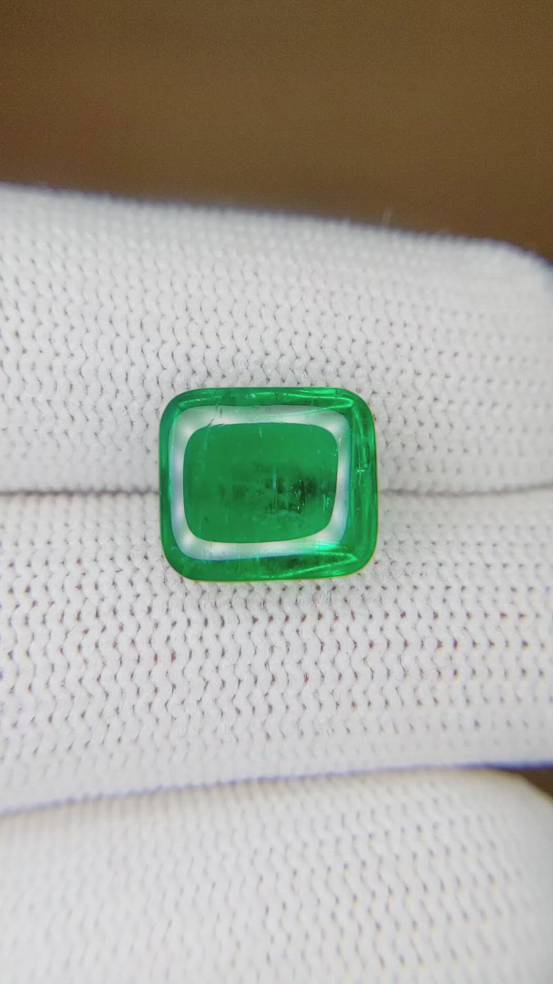 4.26 Ct. Cabochon Emerald from Colombia Size Video