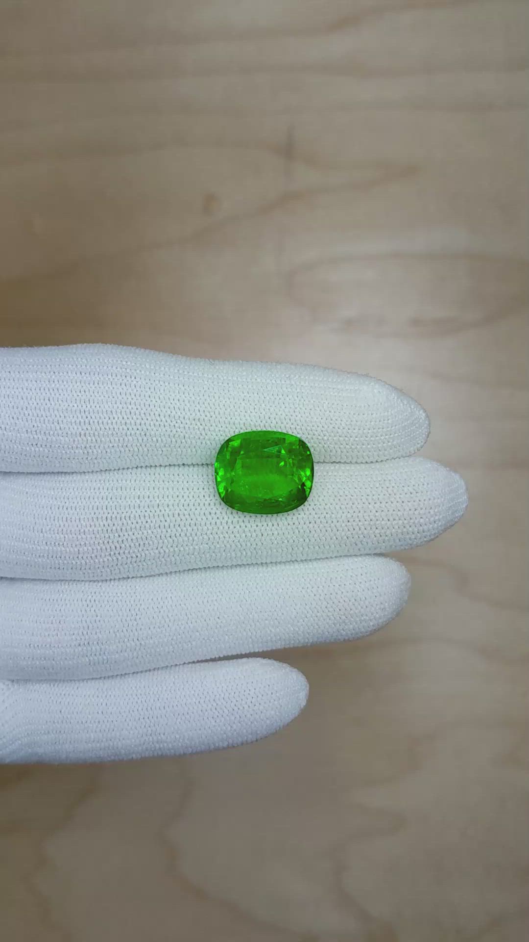 9.18 Ct. Emerald from Zambia Size Video