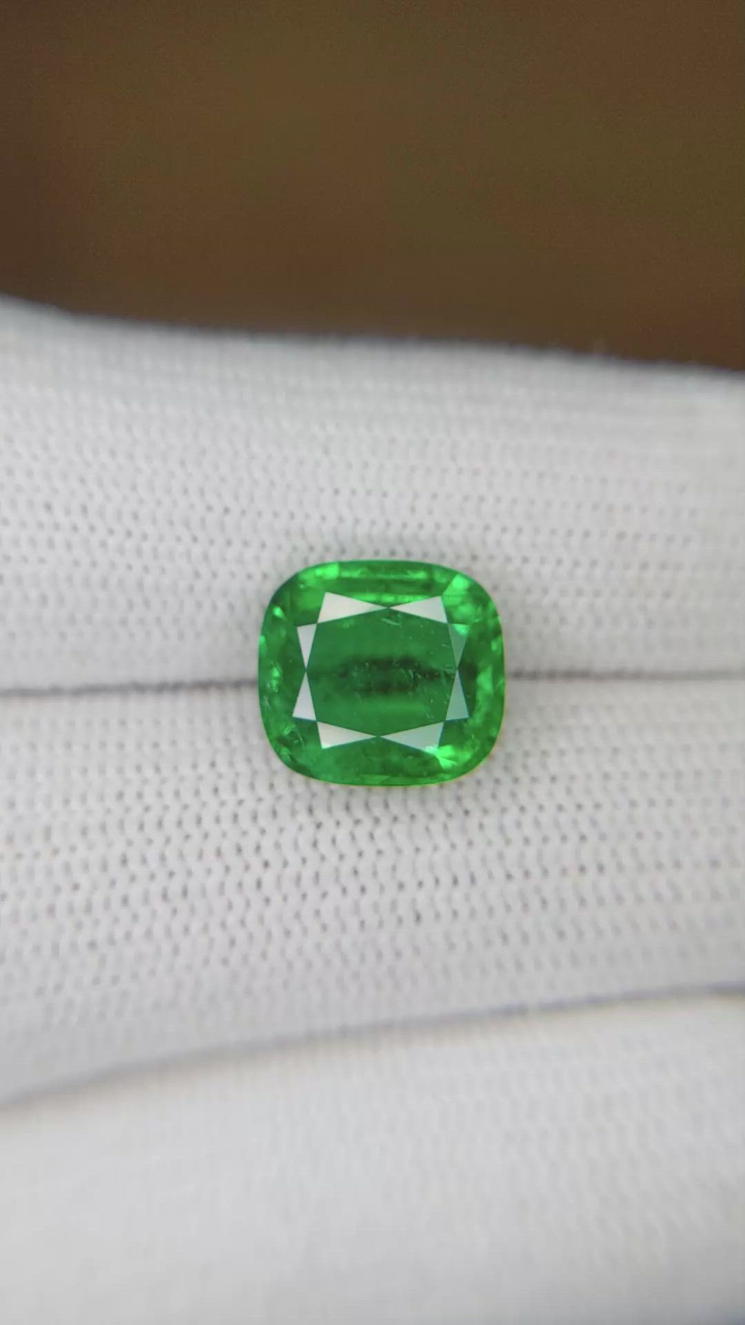 3.96 Ct. Emerald from Zambia Size Video