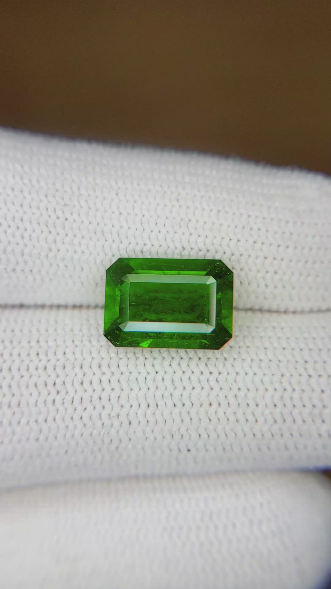3.13 Ct. Emerald from Zambia Size Video