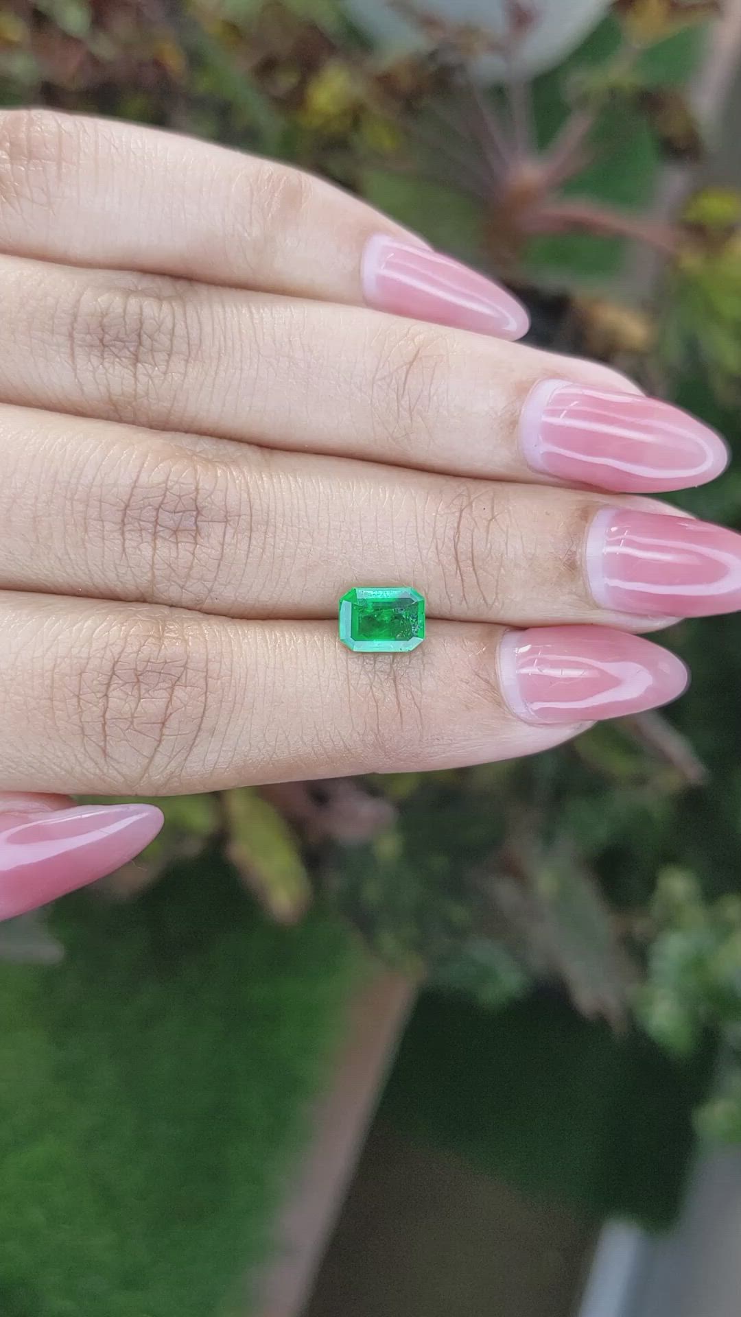 1.03 Ct. Emerald from Colombia Size Video