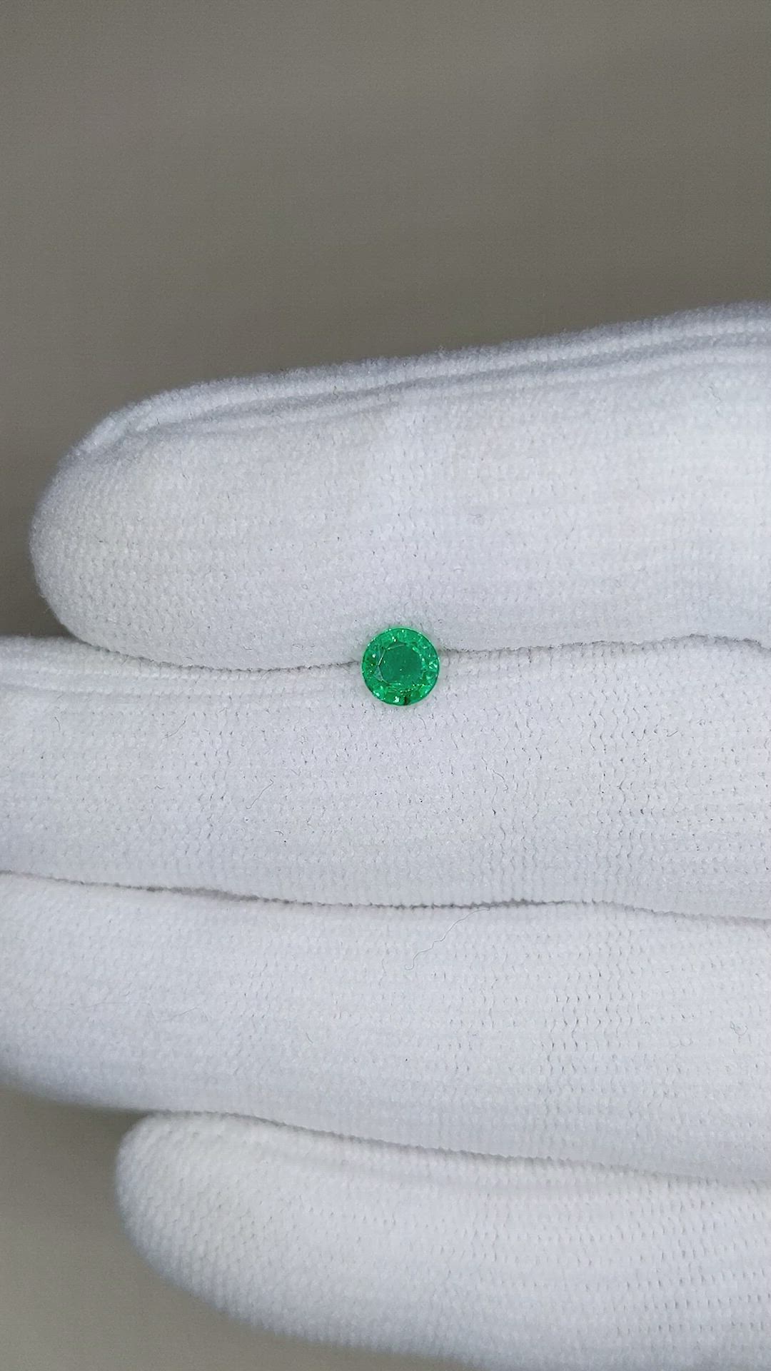 0.41 Ct. Emerald from Zambia Size Video