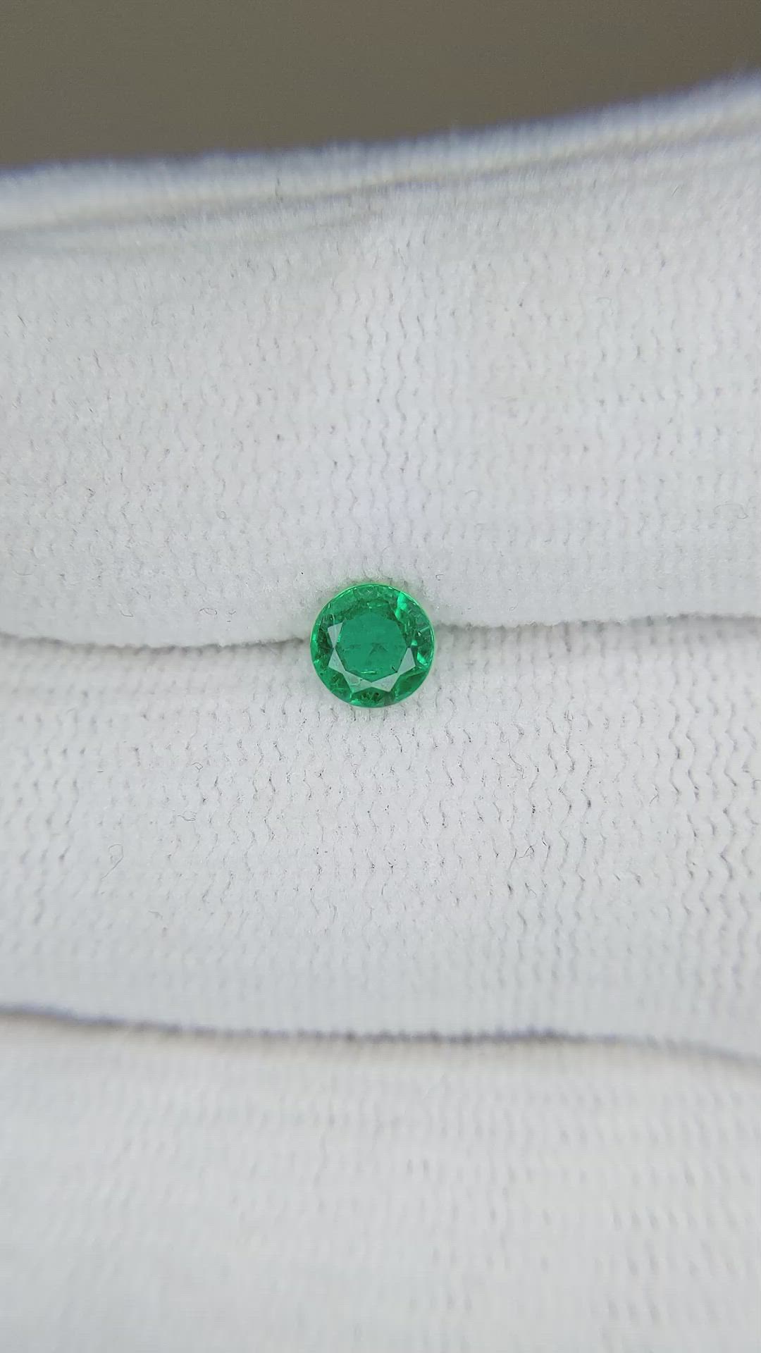 0.41 Ct. Emerald from Zambia Size Video