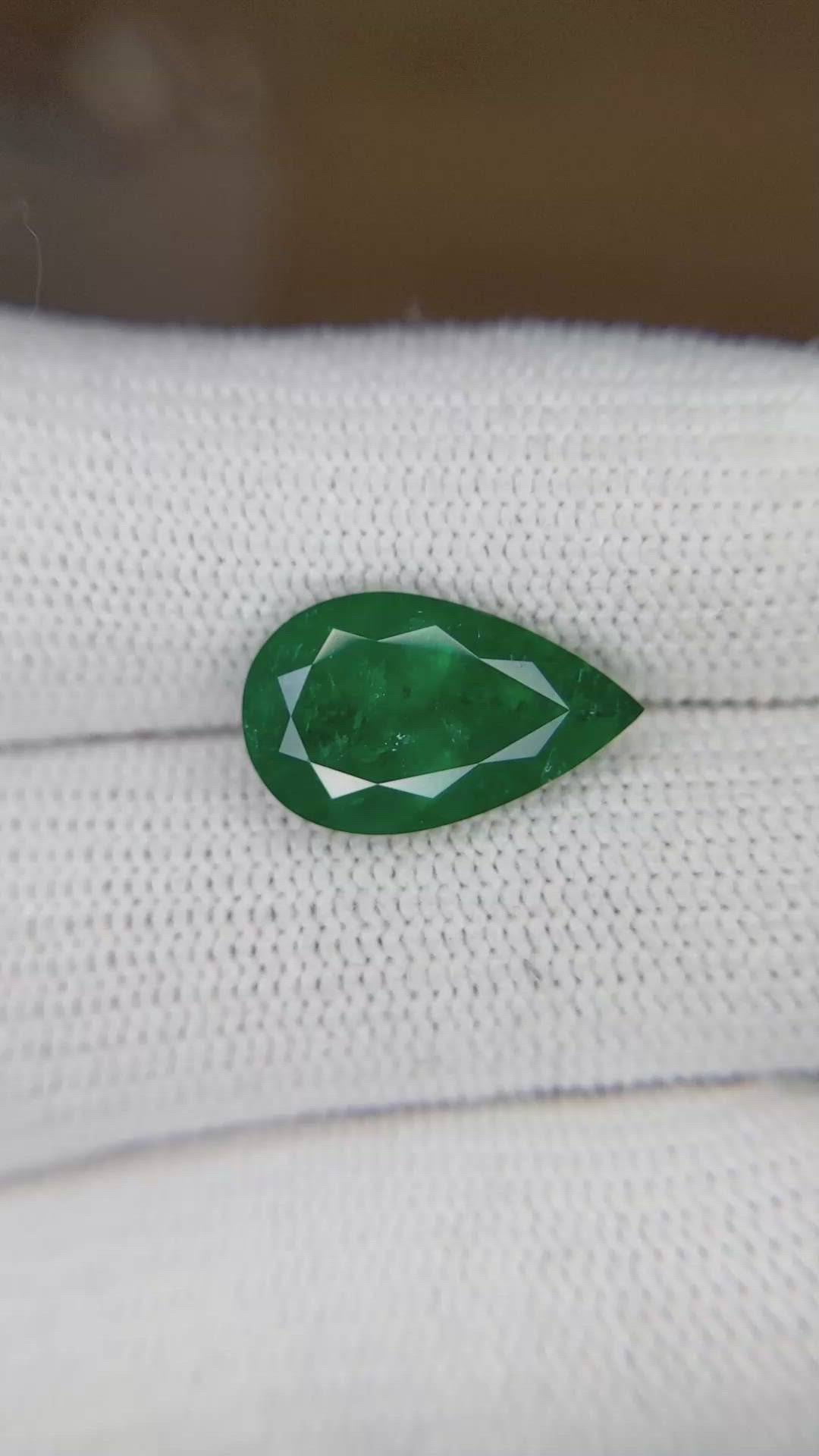 3.78 Ct. Emerald from Colombia Size Video