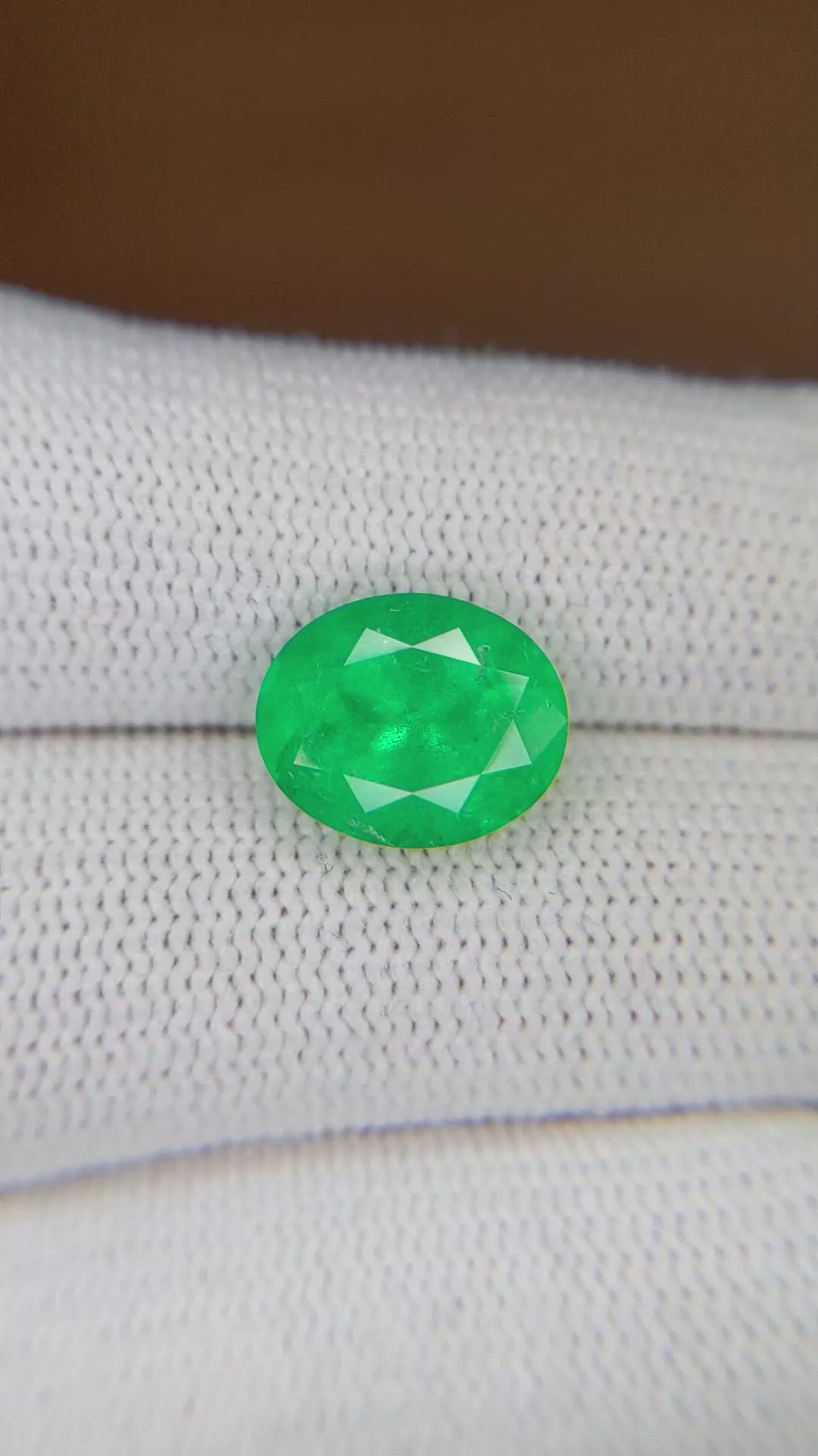 3.51 Ct. Emerald from Colombia Size Video