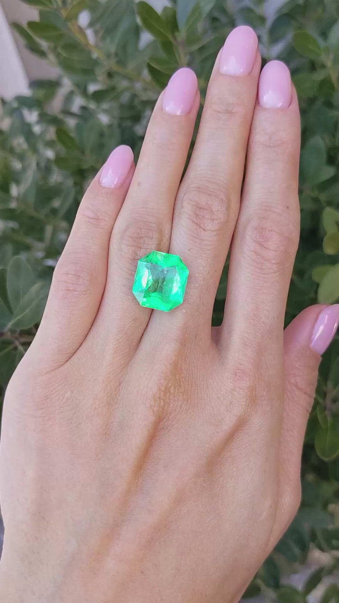 10.29 Ct. Emerald from Colombia Size Video