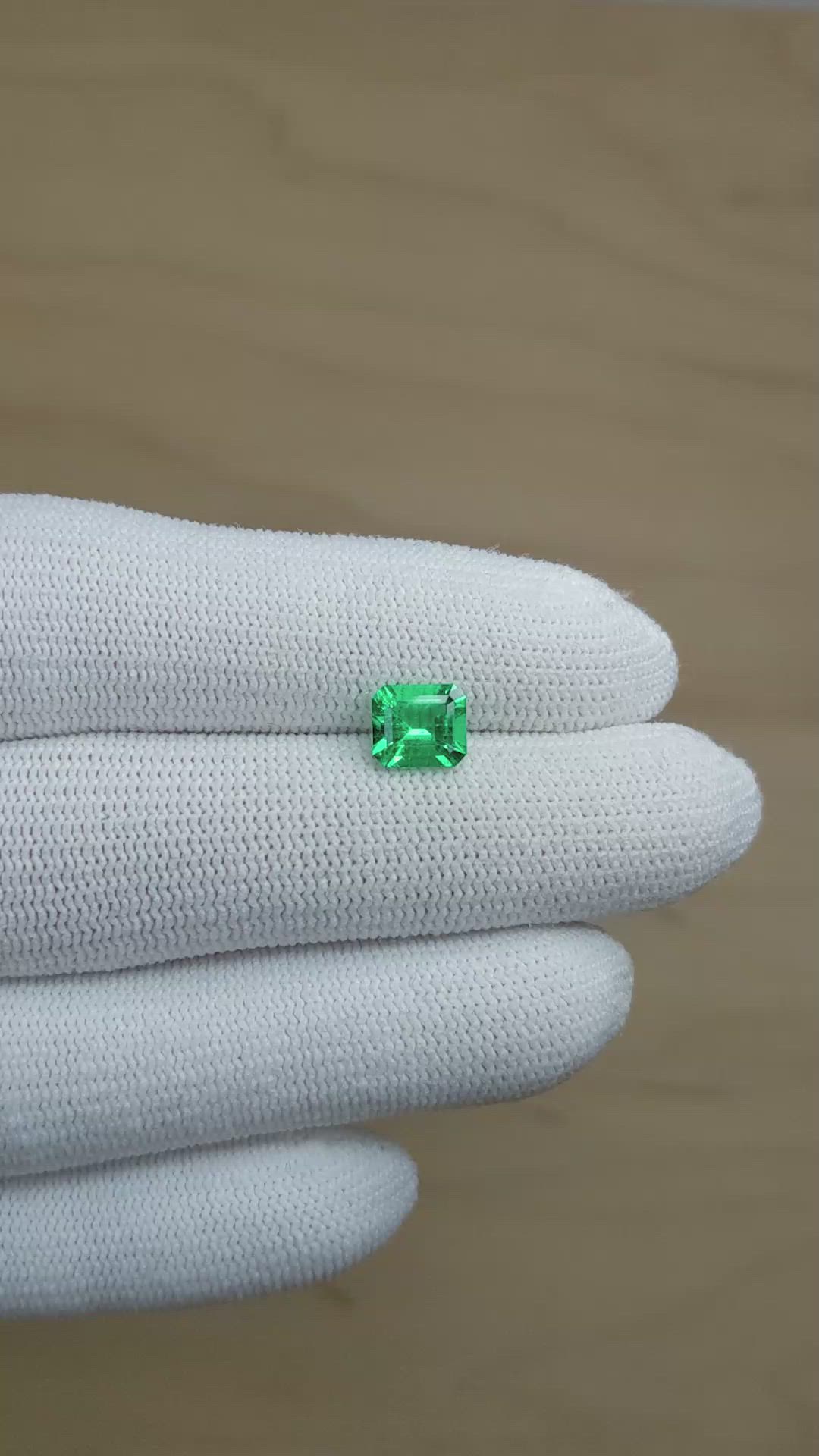 1.00 Ct. Emerald from Colombia Size Video