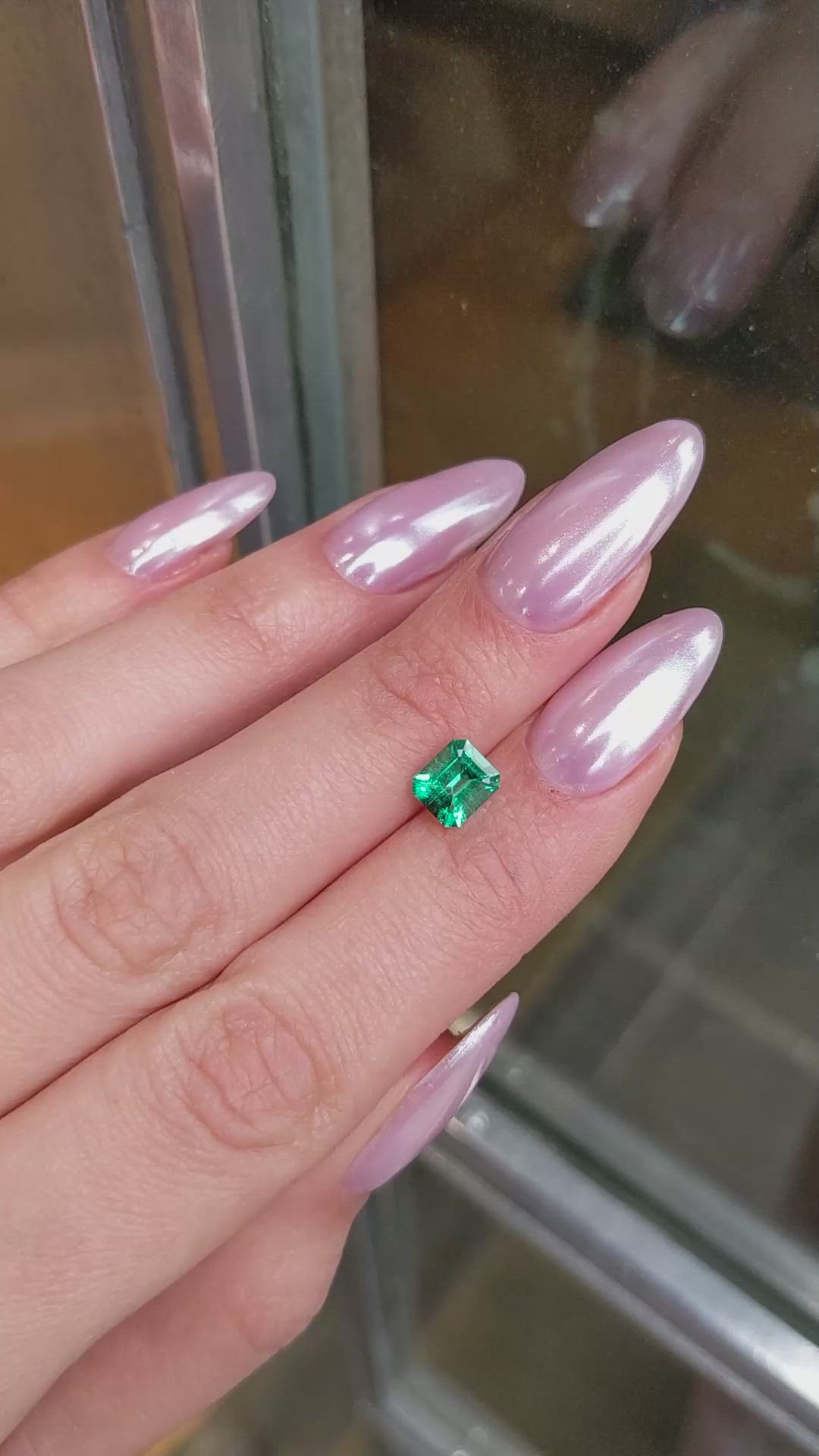 1.00 Ct. Emerald from Colombia Size Video