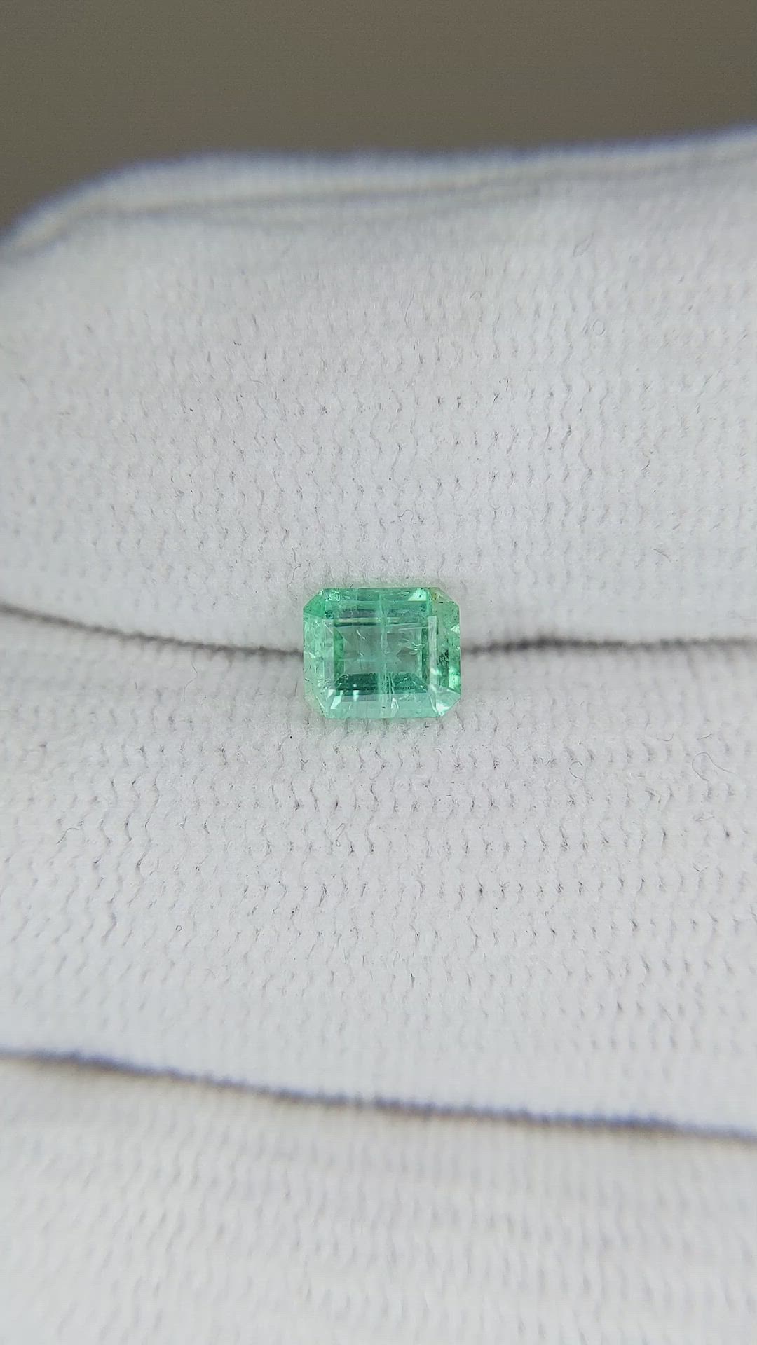 0.53 Ct. Emerald from Colombia Size Video