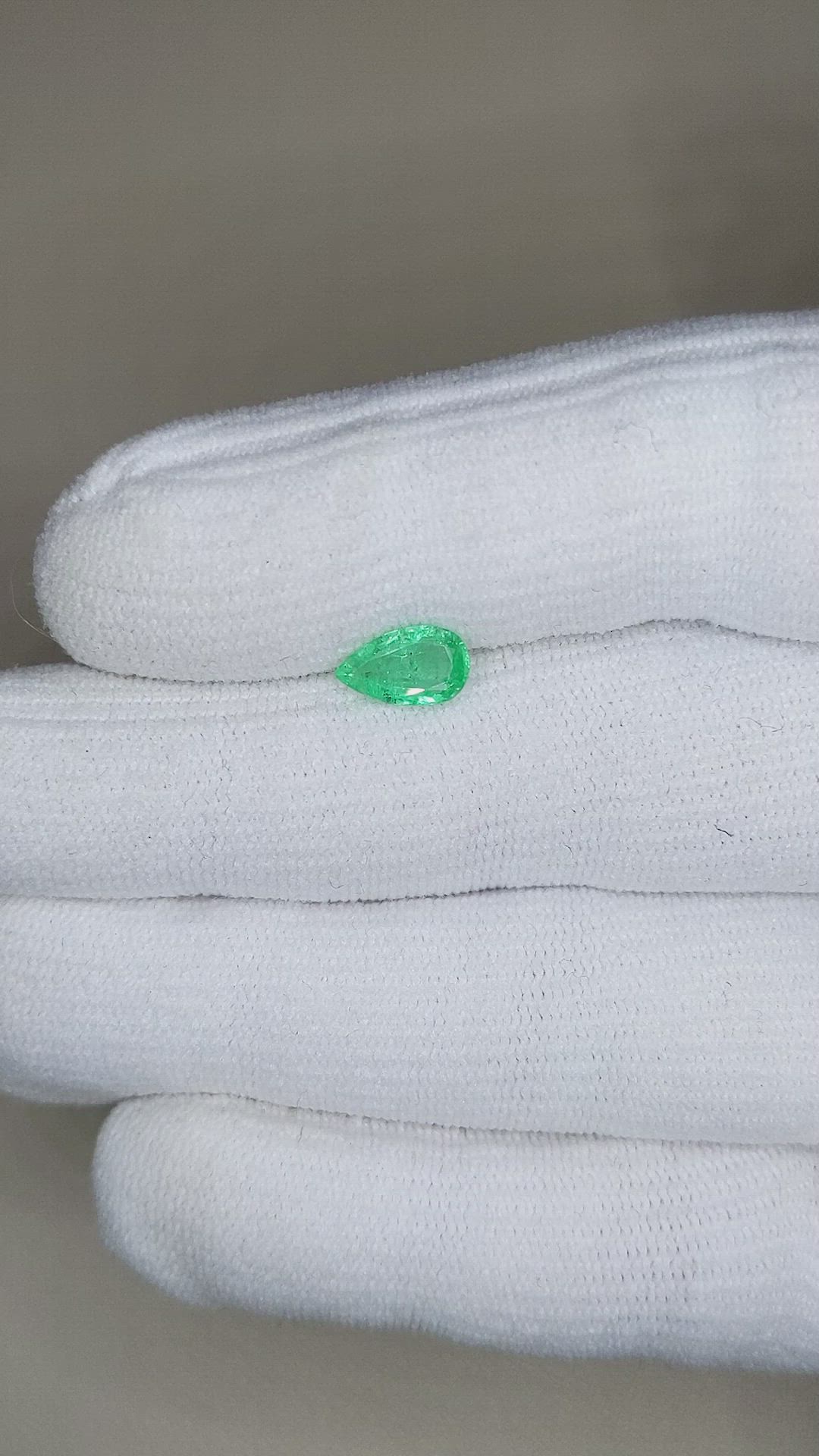0.87 Ct. Emerald from Zambia Size Video