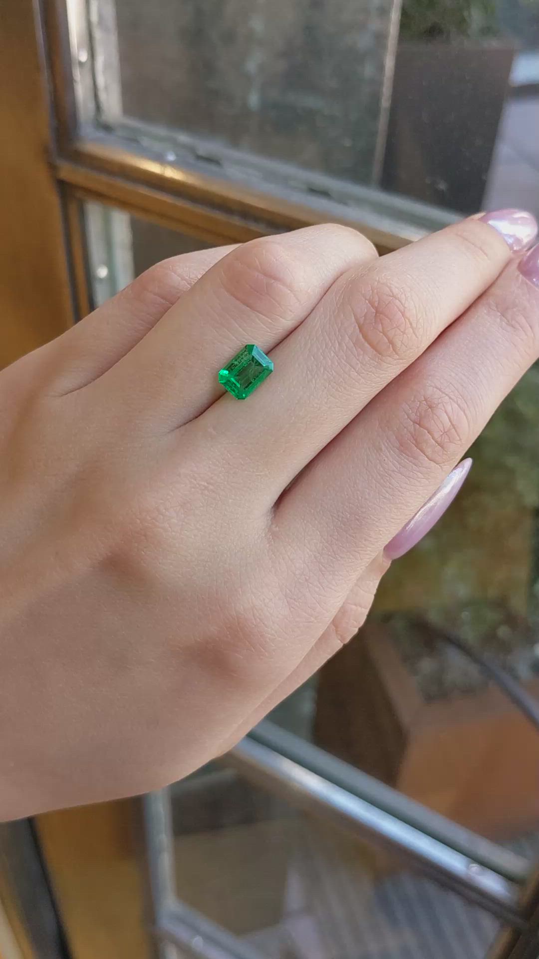 1.23 Ct. Emerald from Colombia Size Video