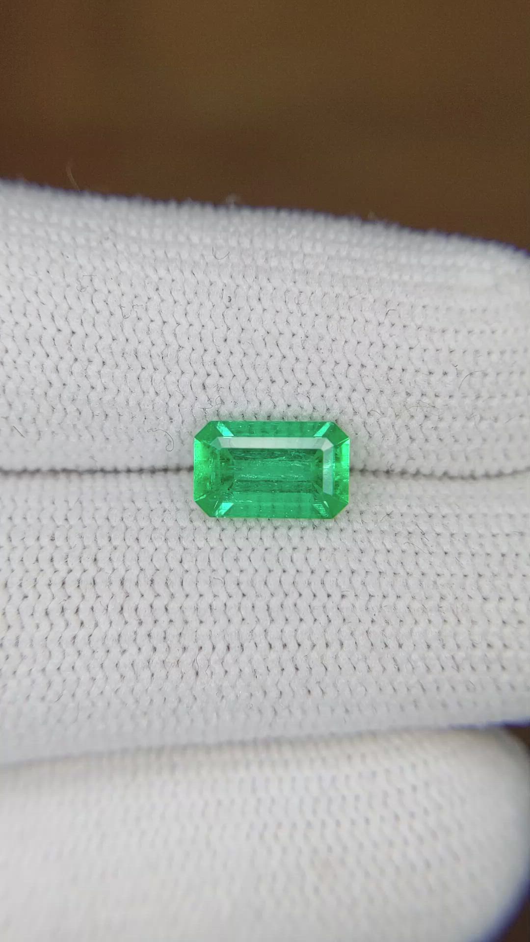 1.18 Ct. Emerald from Colombia Size Video