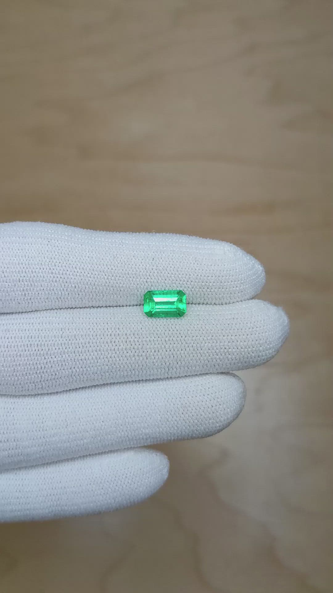1.18 Ct. Emerald from Colombia Size Video