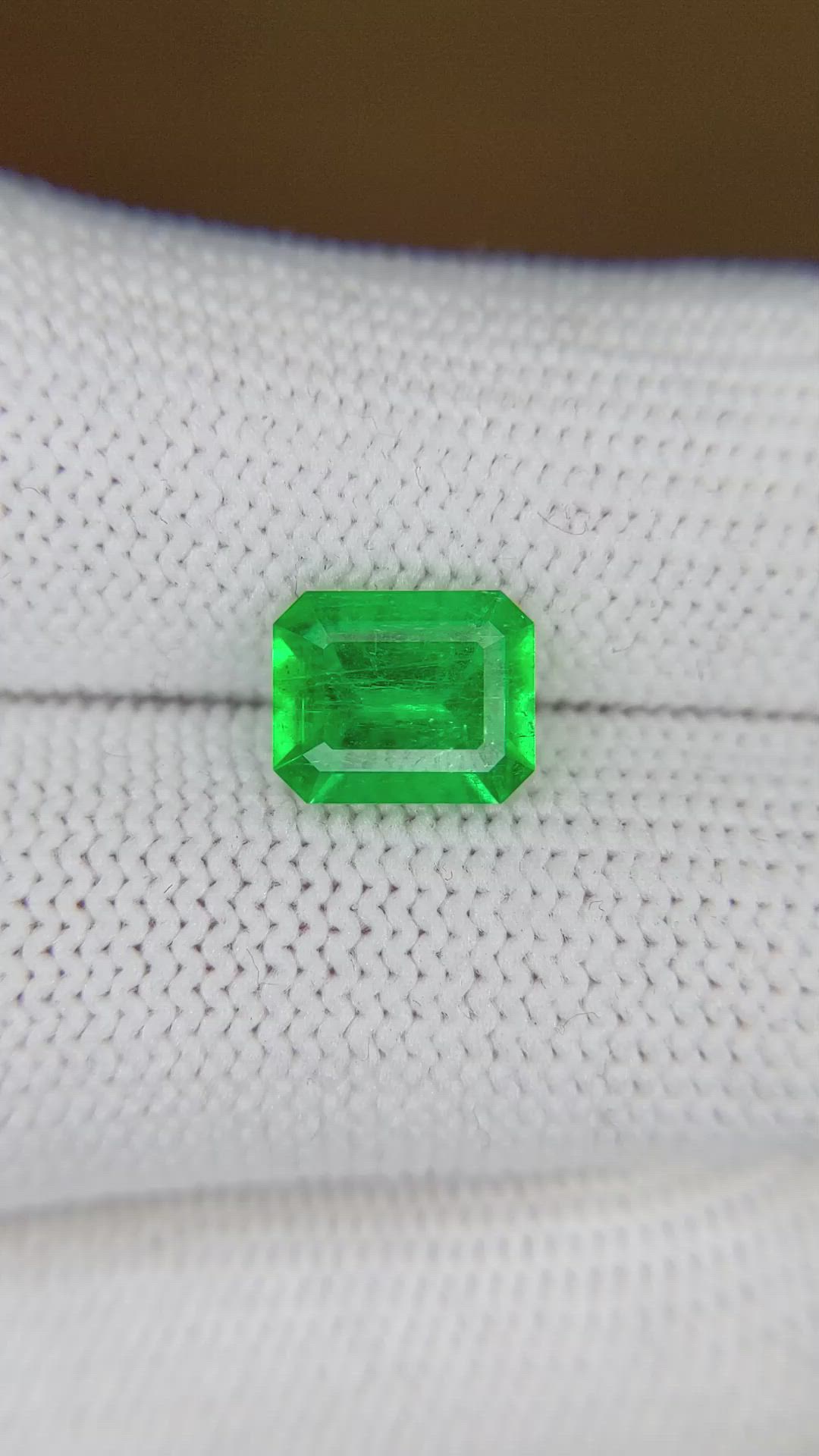 1.89 Ct. Emerald from Colombia Size Video
